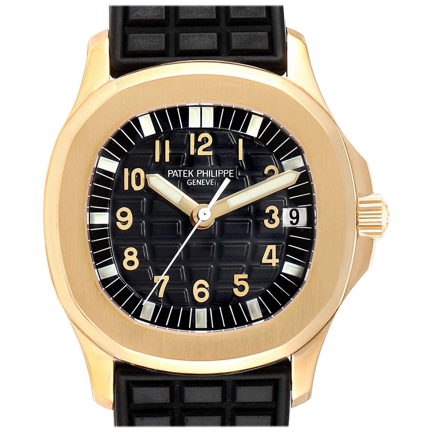 Patek Philippe Aquanaut Midsize Automatic Yellow Gold Watch 5066 For Sale