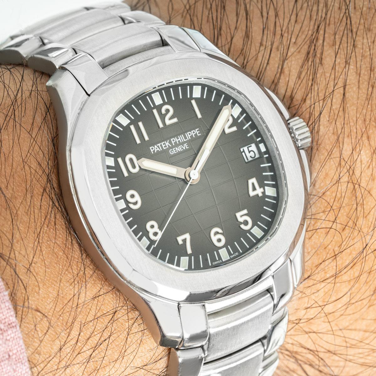 Patek Philippe Aquanaut Stainless Steel 5167/1A-001 For Sale 4