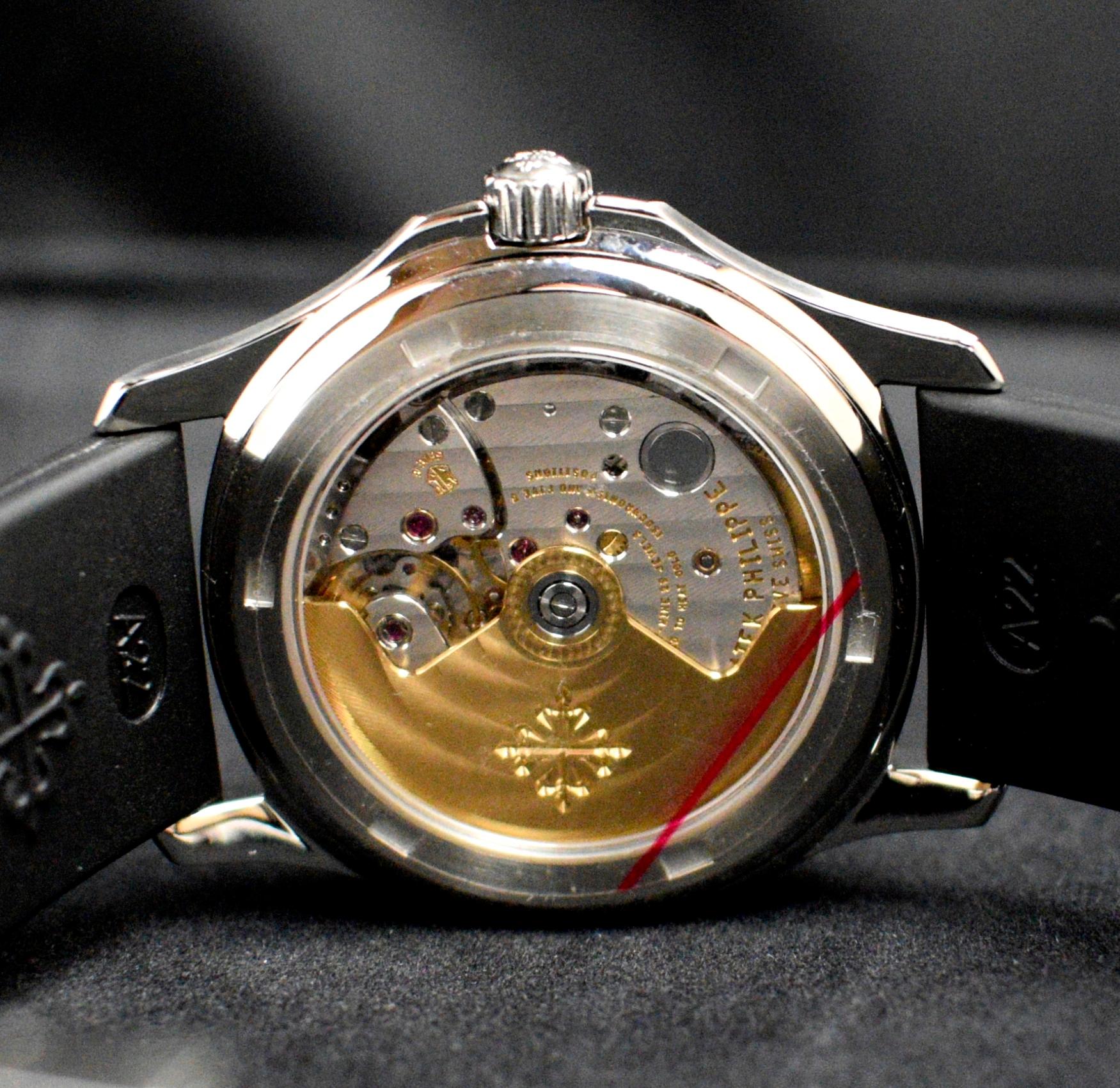 Patek Philippe Aquanaut Stahl-Automatikuhr Midsize 5066A-001 mit Papier, 2007 4