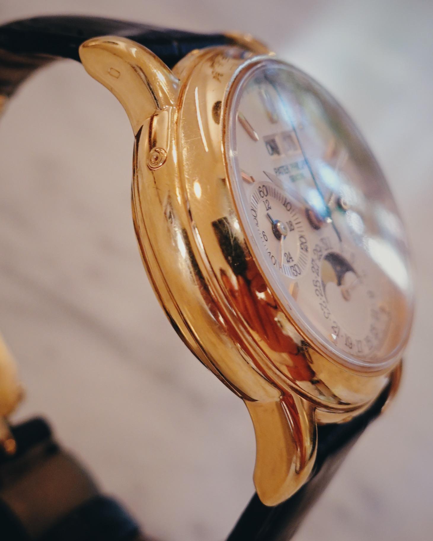 Patek Philippe, Precioso Cronógrafo de Oro Rosa de 18k Ref. 3970E Reloj de pulsera, 1997 en Bueno estado para la venta en Paris, FR