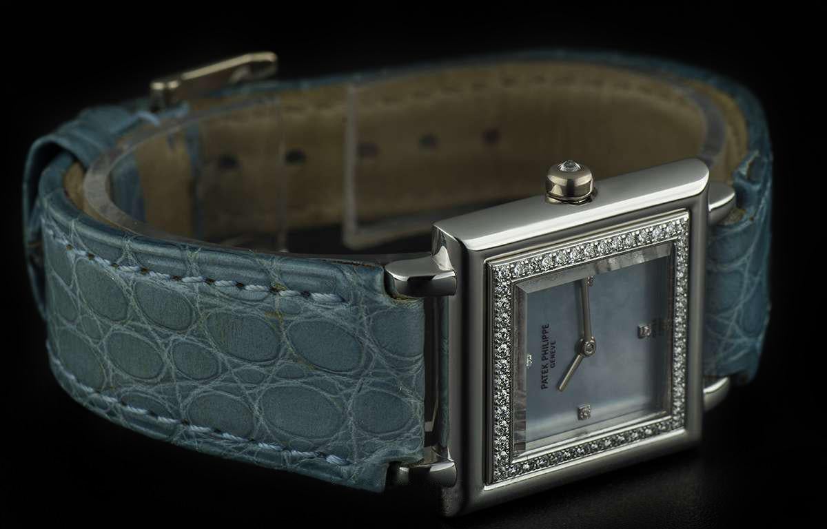 Patek Philippe Blue Mother Of Pearl Dial Gondolo 4866 Quartz Watch In Good Condition In Mayfair, London, London