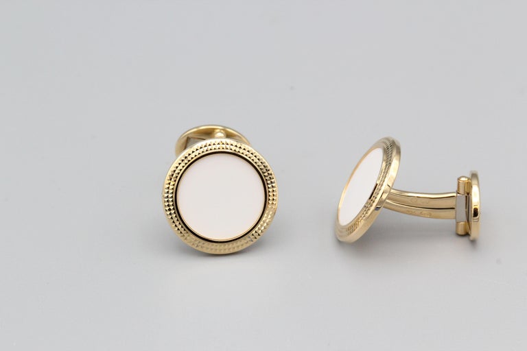 Very handsome 18K yellow gold cufflinks from the 