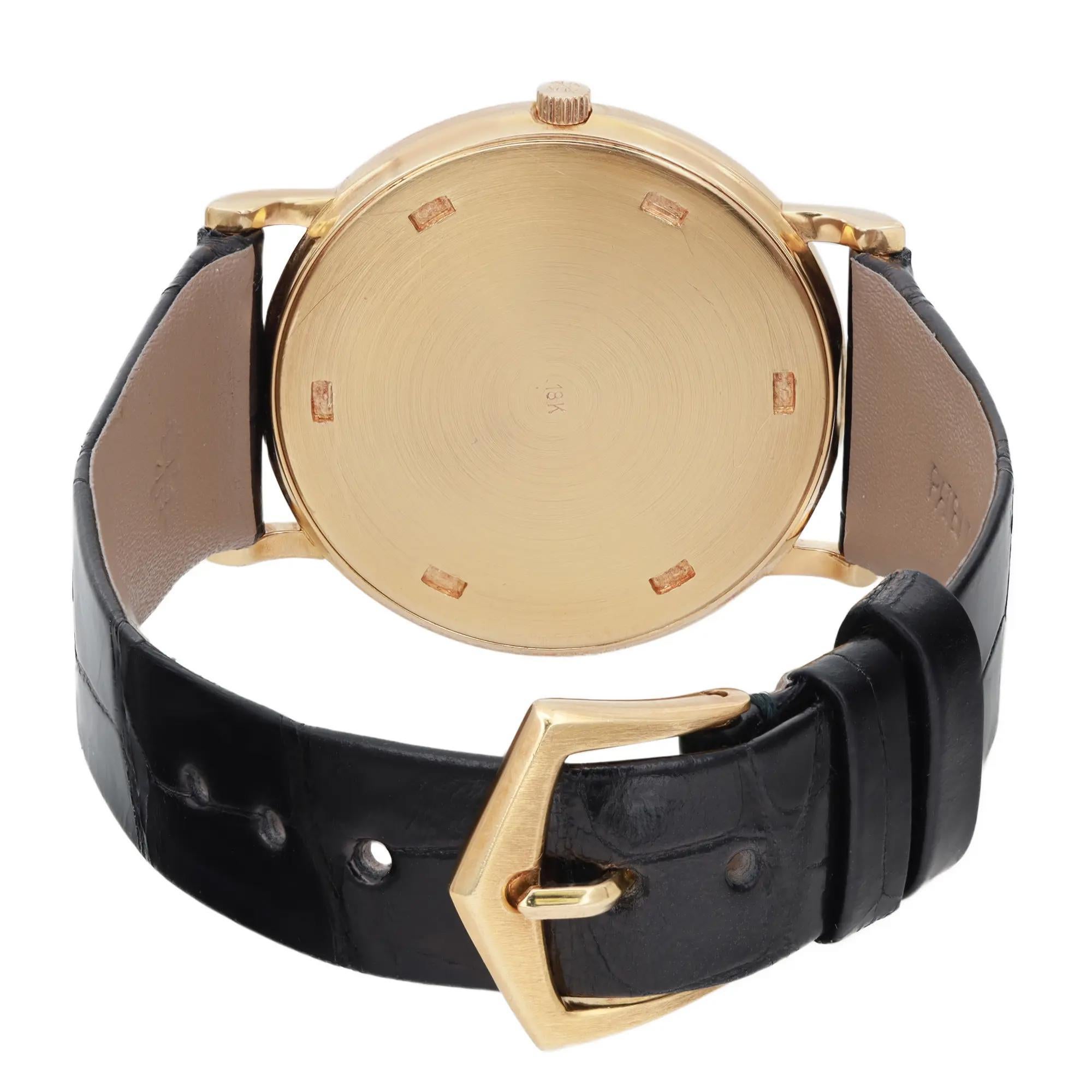 Patek Philippe Calatrava 18K Gold White Porcelain Dial Manual Wind Watch 3520D For Sale 1