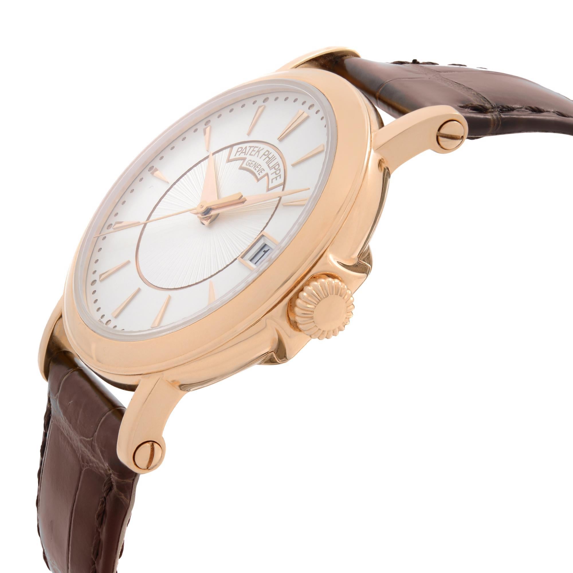 18 Karat Roségold Automatik-Herrenuhr von Patek Philippe Calatrava 5153r-001 im Zustand „Hervorragend“ in New York, NY