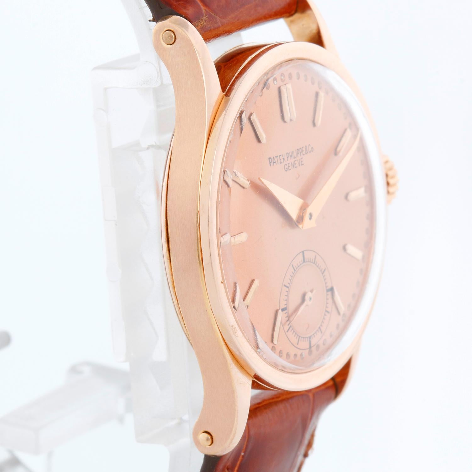 Patek Philippe Ref 96 With Rare Pink Dial Calatrava 18k Rose Gold Men's Watch In Excellent Condition For Sale In Dallas, TX