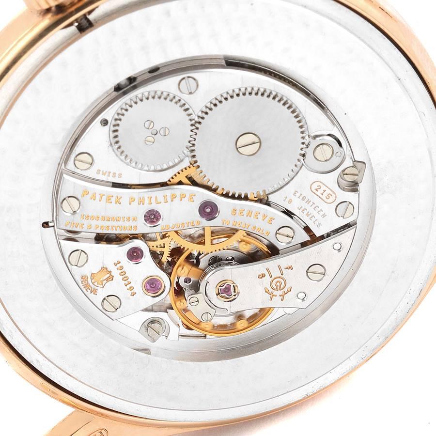 Patek Philippe Calatrava Herrenuhr 5196 mit 18 Karat Roségold und silbernem Zifferblatt 3