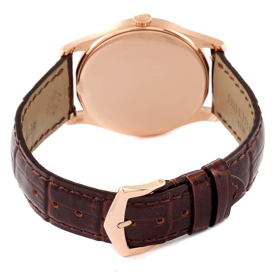 Patek Philippe Calatrava Herrenuhr 5196 mit 18 Karat Roségold und silbernem Zifferblatt im Angebot 3
