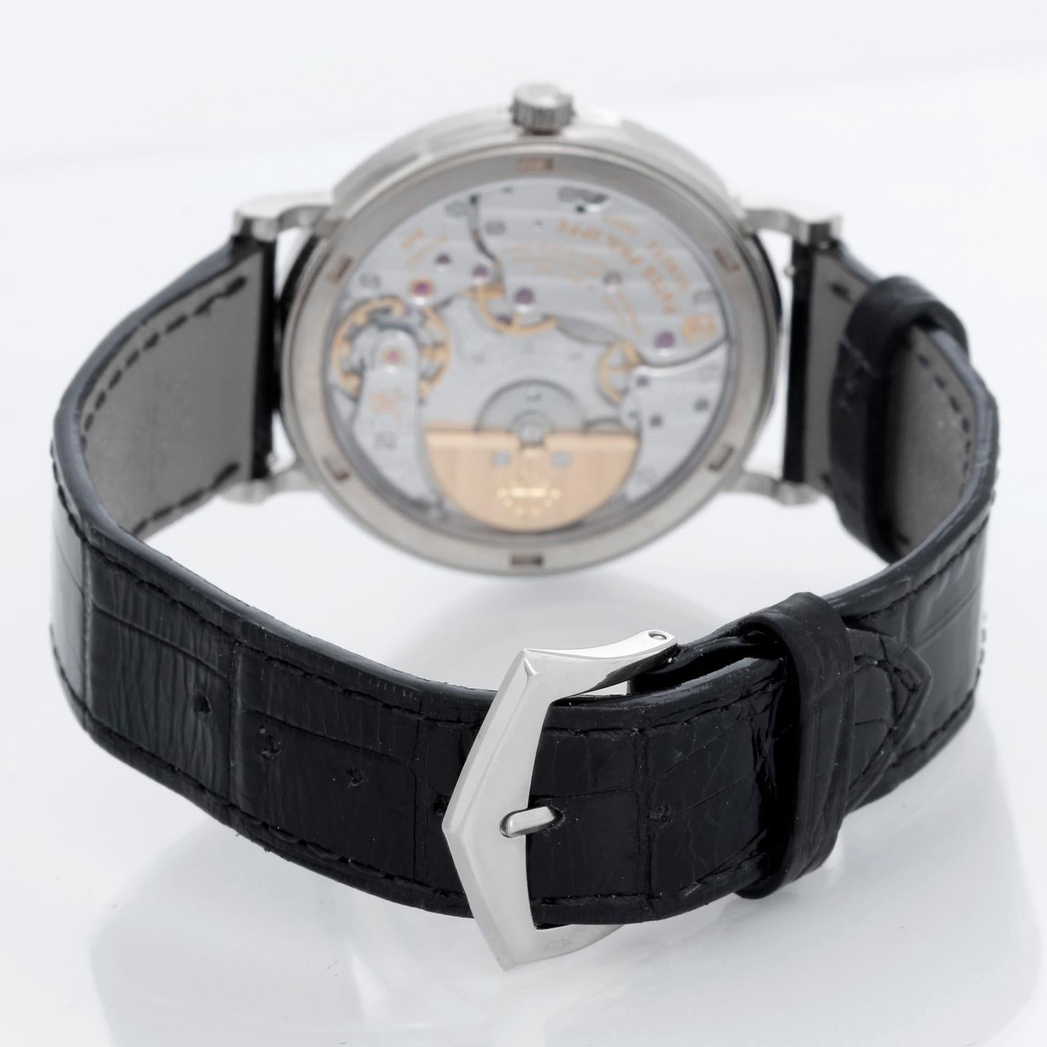 Patek Philippe Calatrava 18k White Gold  Men's Watch 5120G In Excellent Condition In Dallas, TX