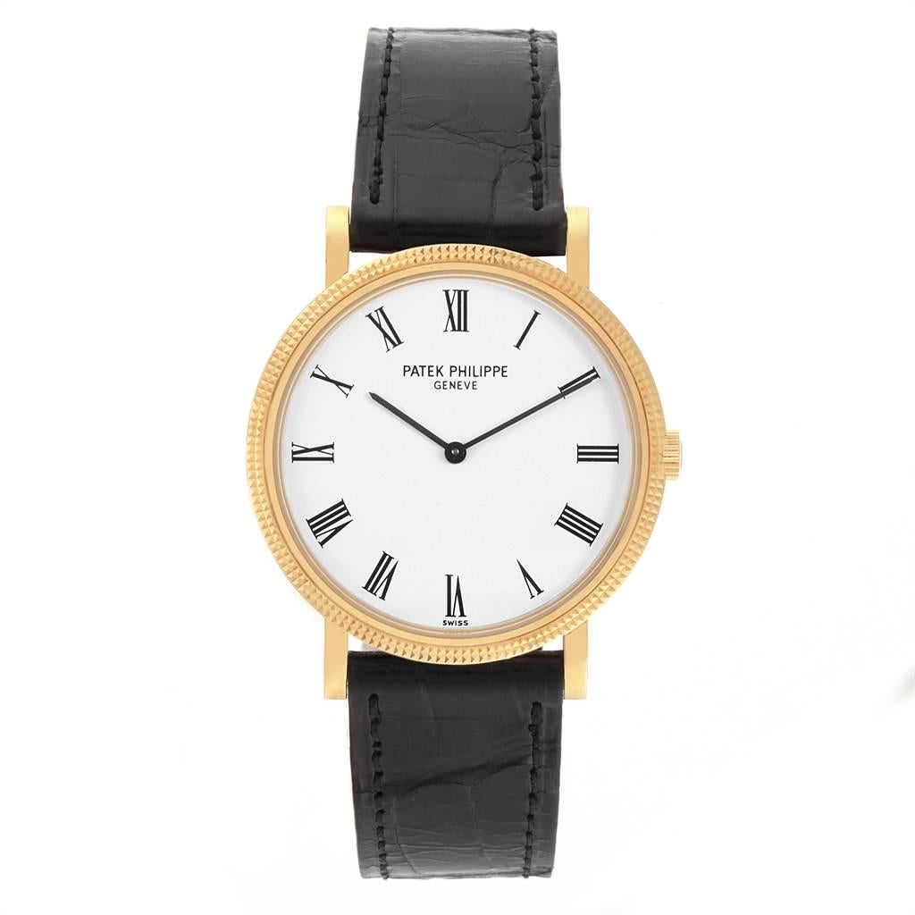 Patek Philippe Calatrava 18 Karat Yellow Gold Automatic Men's Watch 5120 In Excellent Condition For Sale In Atlanta, GA