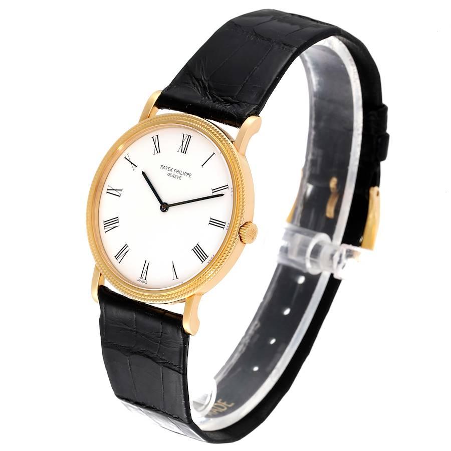 Patek Philippe Calatrava 18k Yellow Gold Mens Watch 3520 Papers In Excellent Condition For Sale In Atlanta, GA