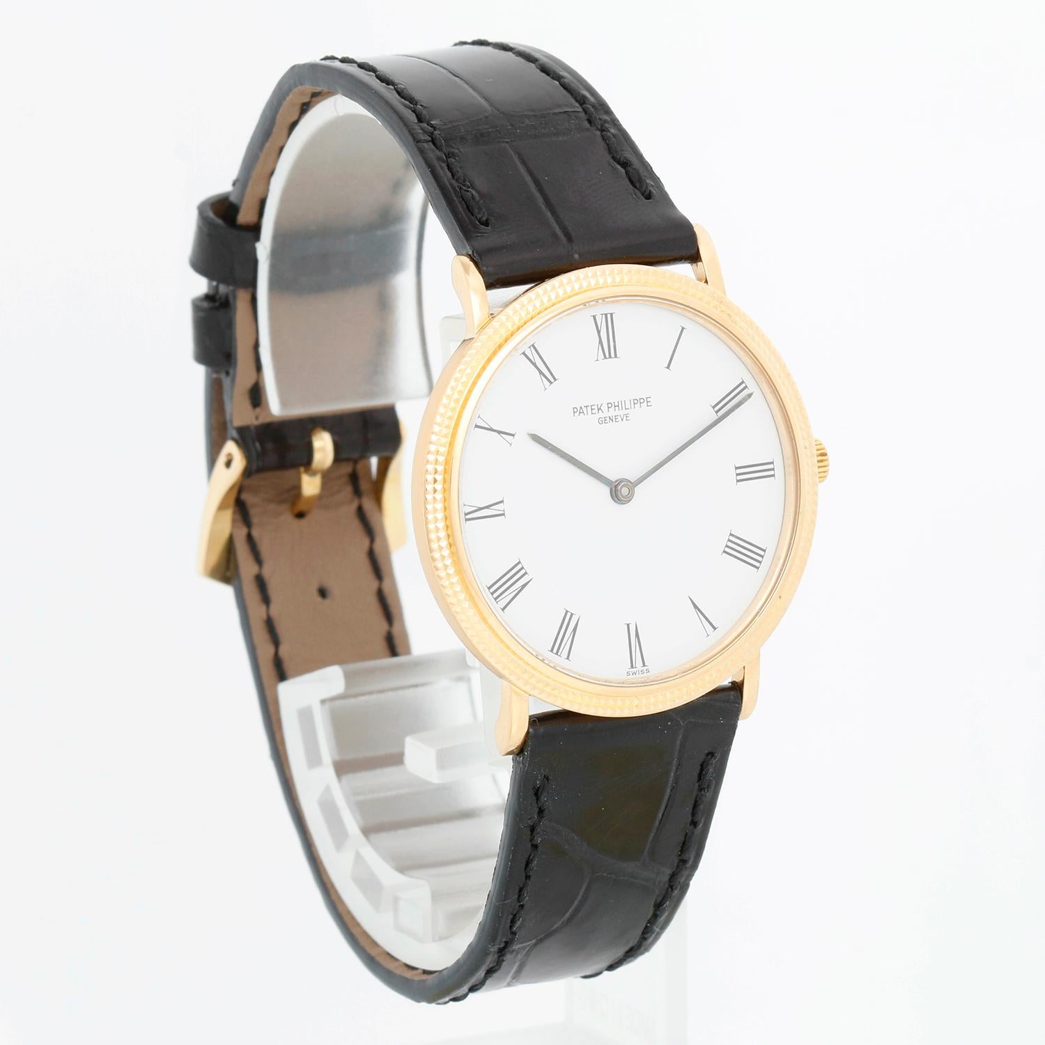 Patek Philippe Calatrava 18k Yellow Gold Men's Watch 3954 In Excellent Condition In Dallas, TX