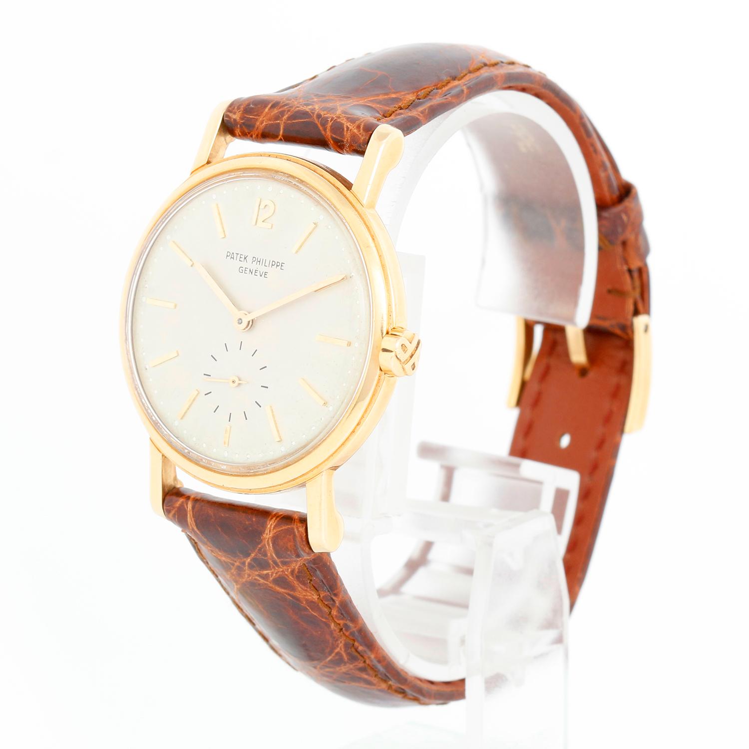 Patek Philippe Calatrava 18k Yellow Gold Men's Watch Ref. 3435 In Excellent Condition For Sale In Dallas, TX