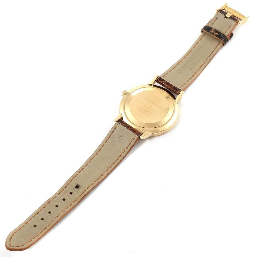 Herrenuhr von Patek Philippe Calatrava, 18 Karat Gelbgold Porzellan Zifferblatt 3893 im Angebot 7