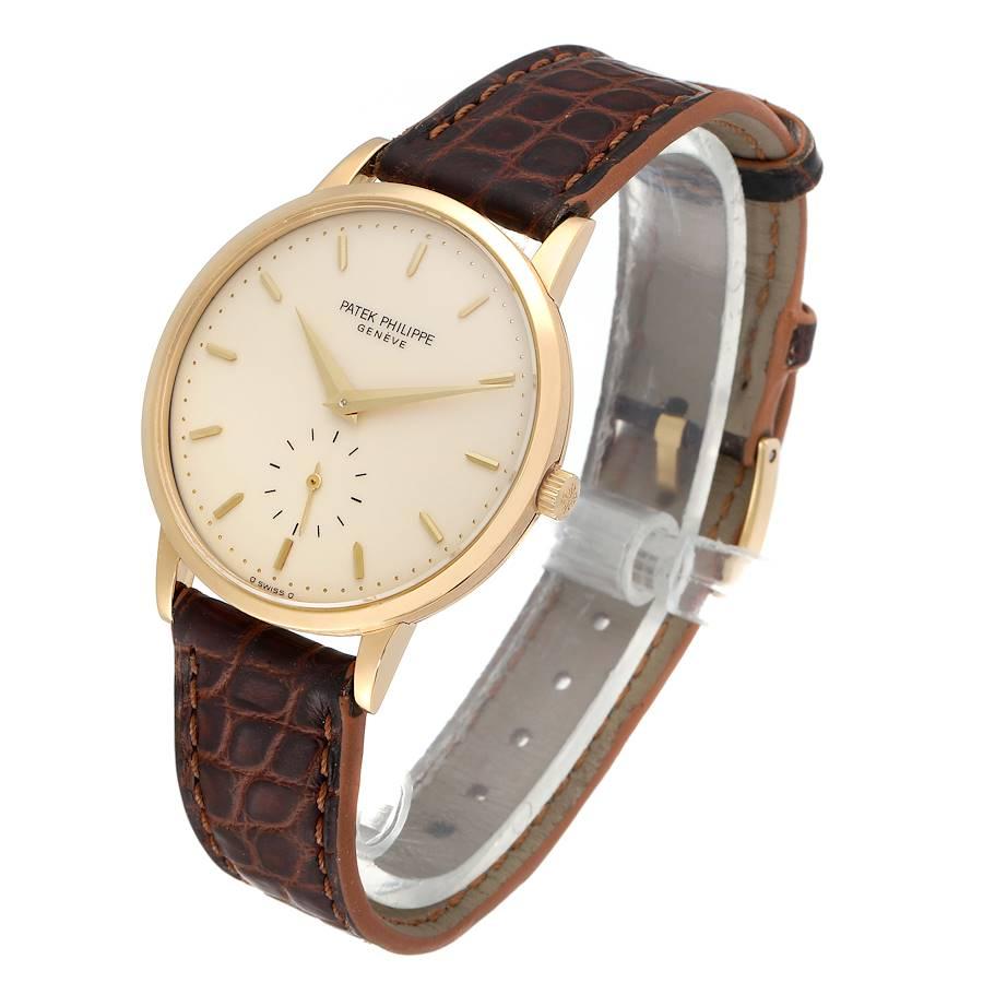 Herrenuhr von Patek Philippe Calatrava, 18 Karat Gelbgold Porzellan Zifferblatt 3893 im Angebot 1