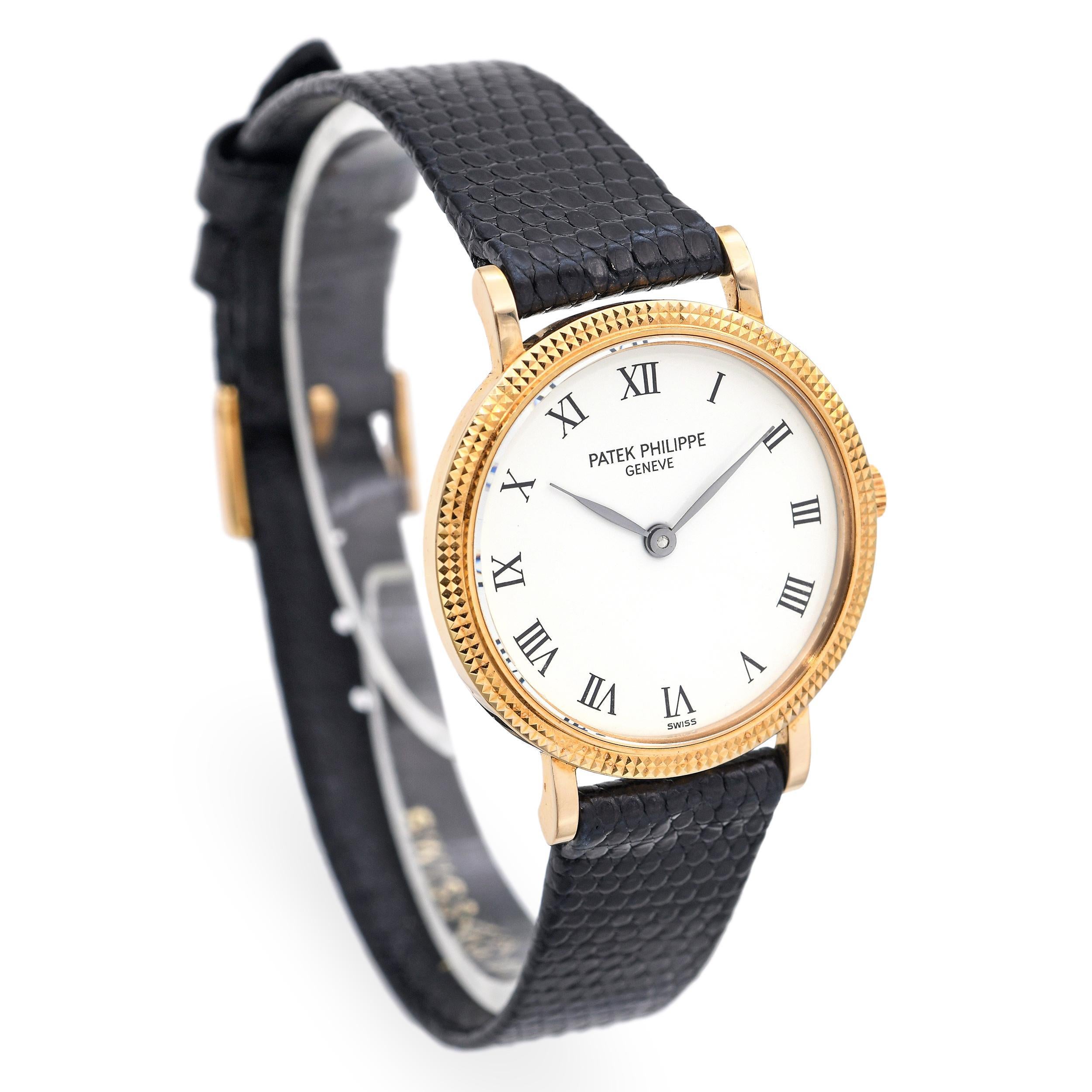 Patek Philippe Calatrava 18k Gelbgold Quarz Damenuhr Ref 4819 im Angebot 2