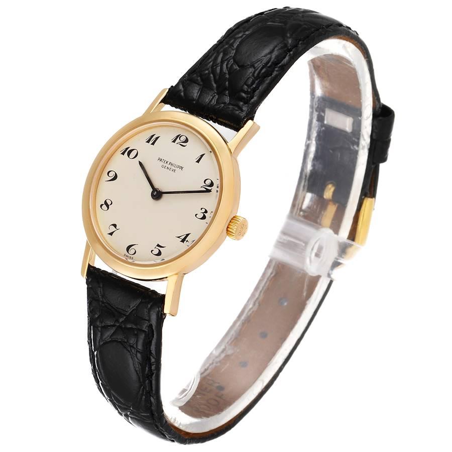 Patek Philippe Calatrava 18k Yellow Gold Silver Dial Ladies Watch 4184 In Excellent Condition For Sale In Atlanta, GA