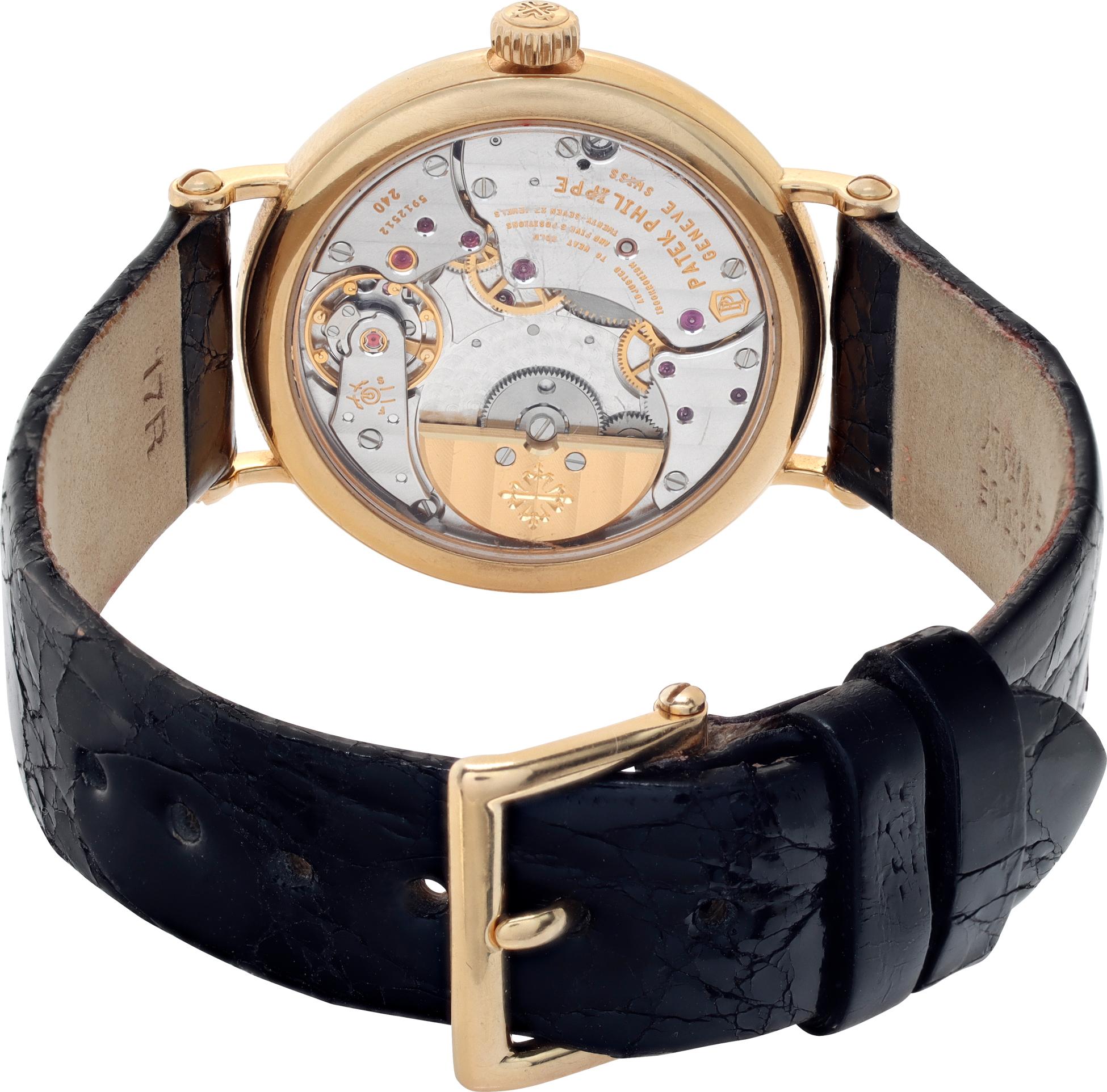 Women's or Men's Patek Philippe Calatrava 34mm 7200r For Sale
