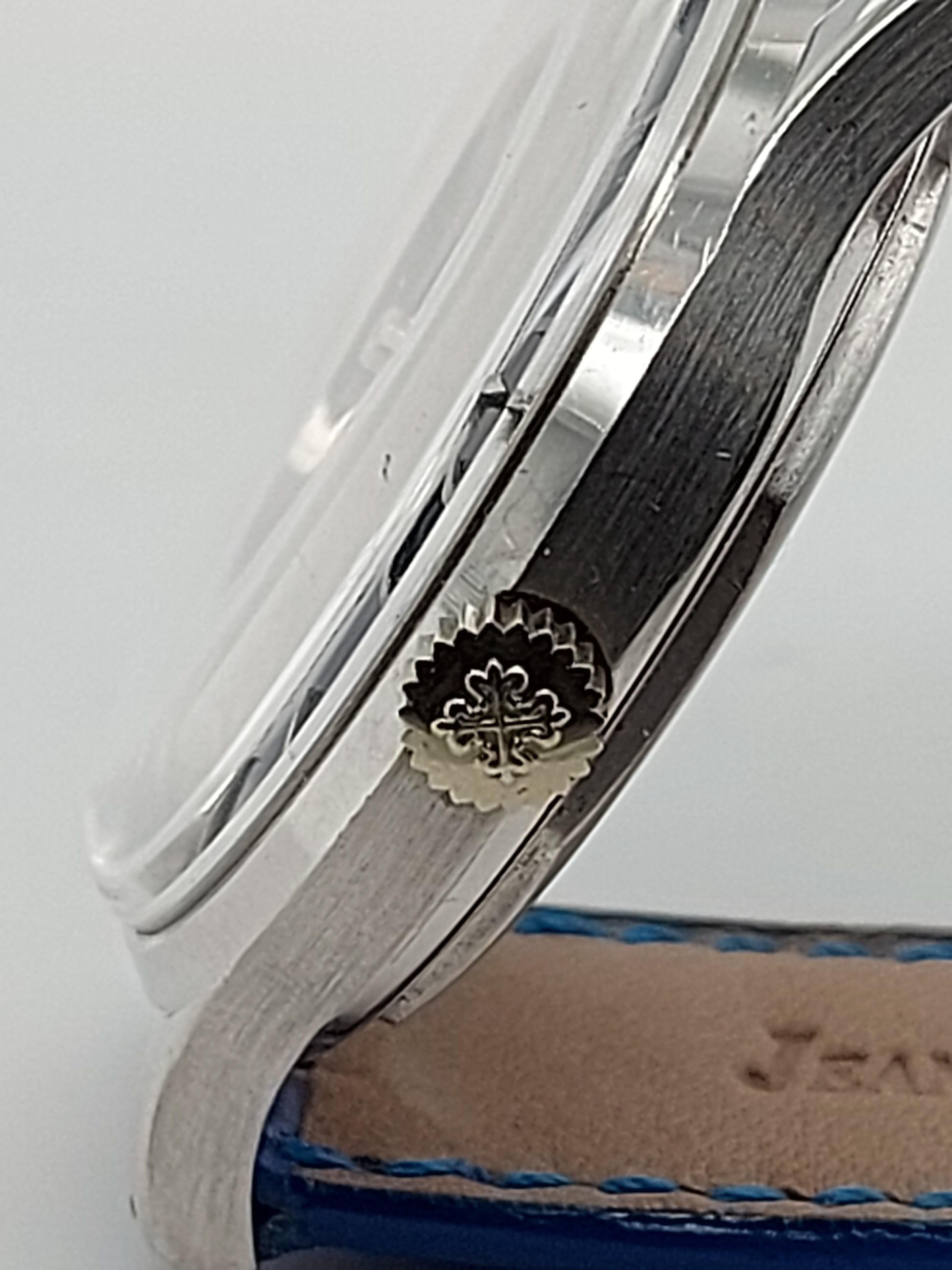 Women's or Men's Patek Philippe Calatrava 3514 Wristwatch, Automatic, White Gold Case, Blue Dial