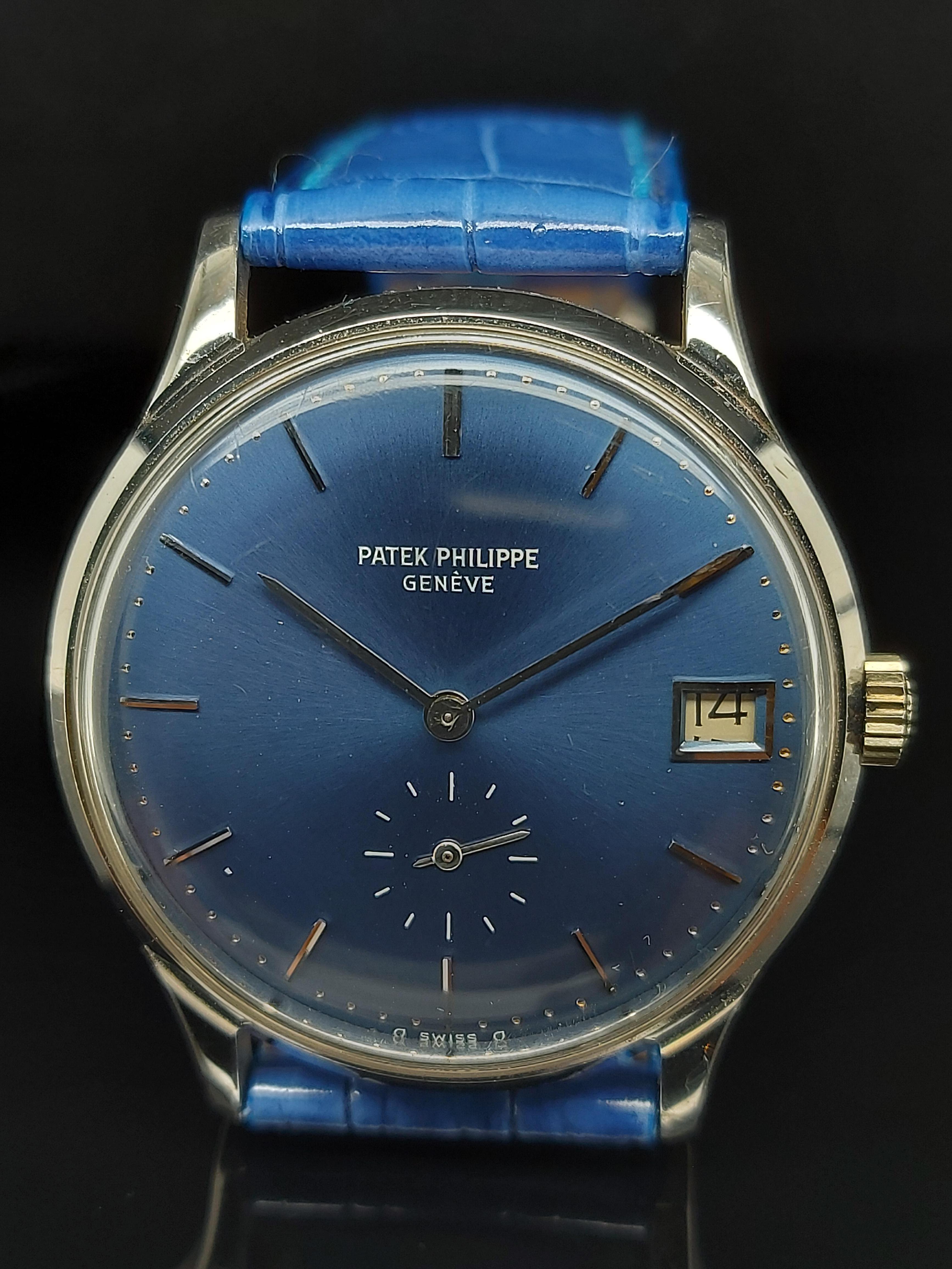 Patek Philippe Calatrava 3514 wristwatch, Automatic, 18kt White Gold Waterproof case, Blue Dial

Movement: Automatic self-winding movement.

Functions: Hour, Minutes, Small seconds, Date display at the 3 o'clock position.

Case: 18K White Gold case,