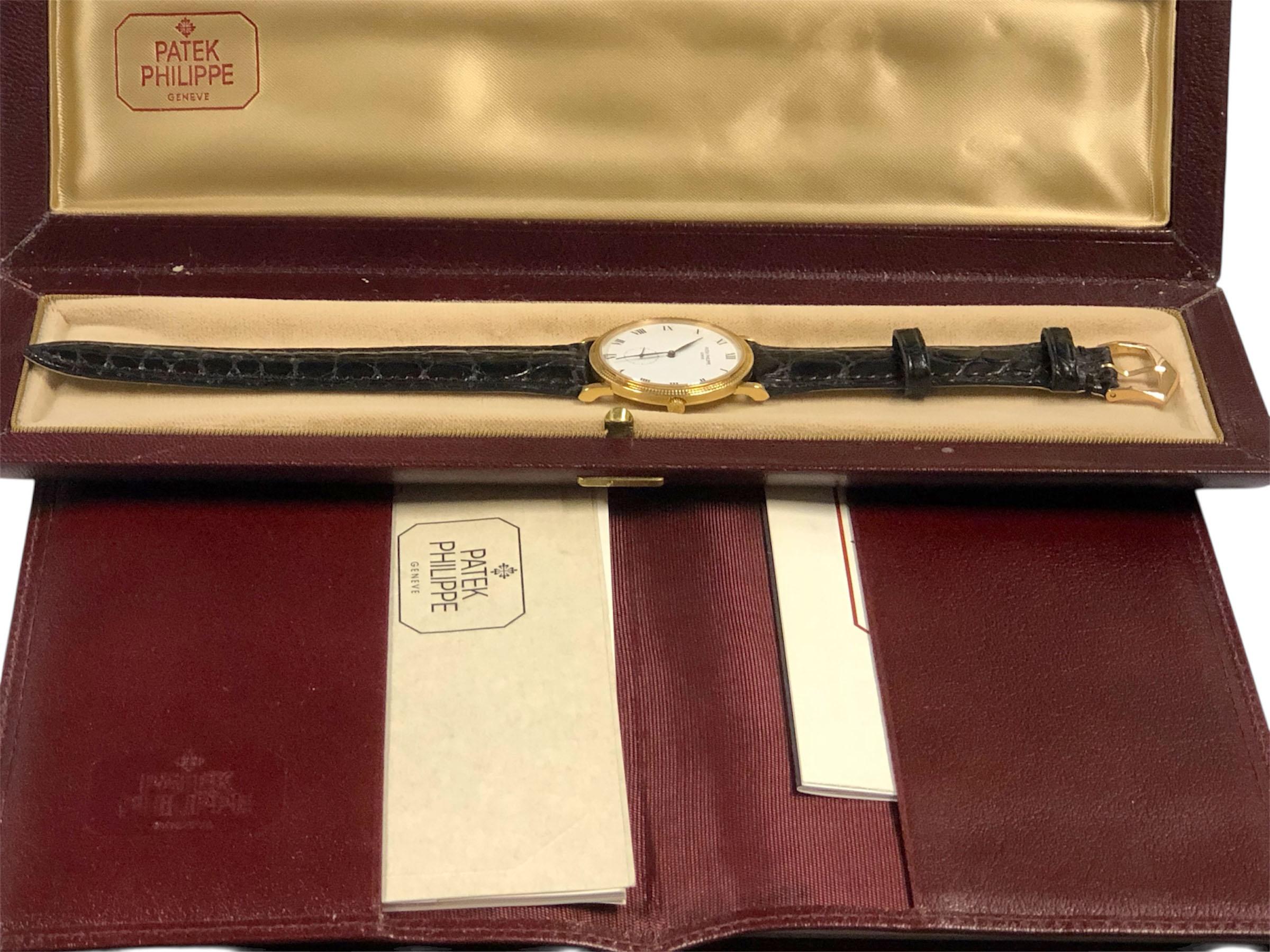 Patek Philippe Calatrava 3919 Yellow Gold Mechanical Wrist Watch complete set For Sale 3
