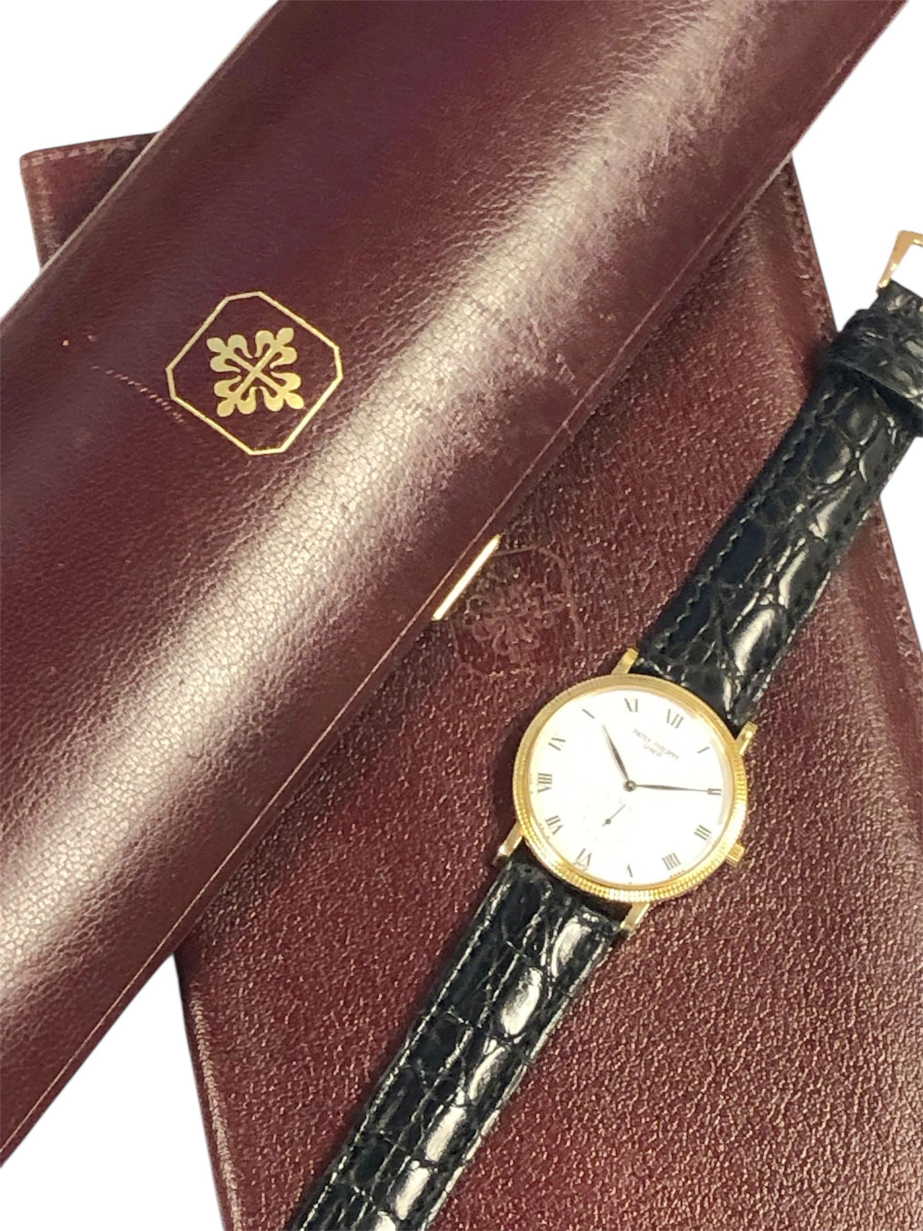 Patek Philippe Calatrava 3919 Yellow Gold Mechanical Wrist Watch complete set For Sale 4