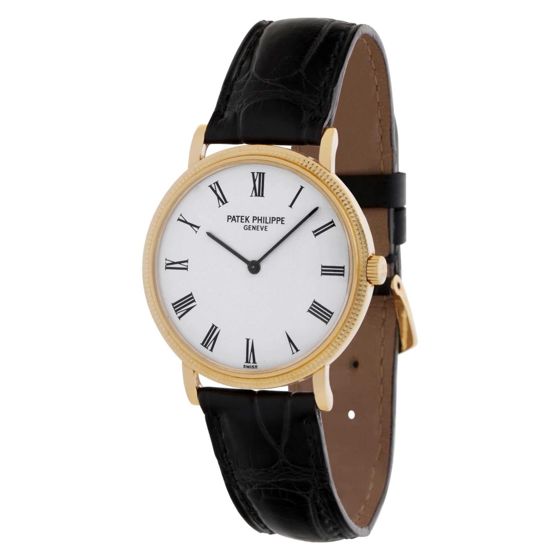 Patek Philippe Calatrava 5120 18k White Dial Automatic Wristwatch In Excellent Condition For Sale In Viana do Castelo, PT