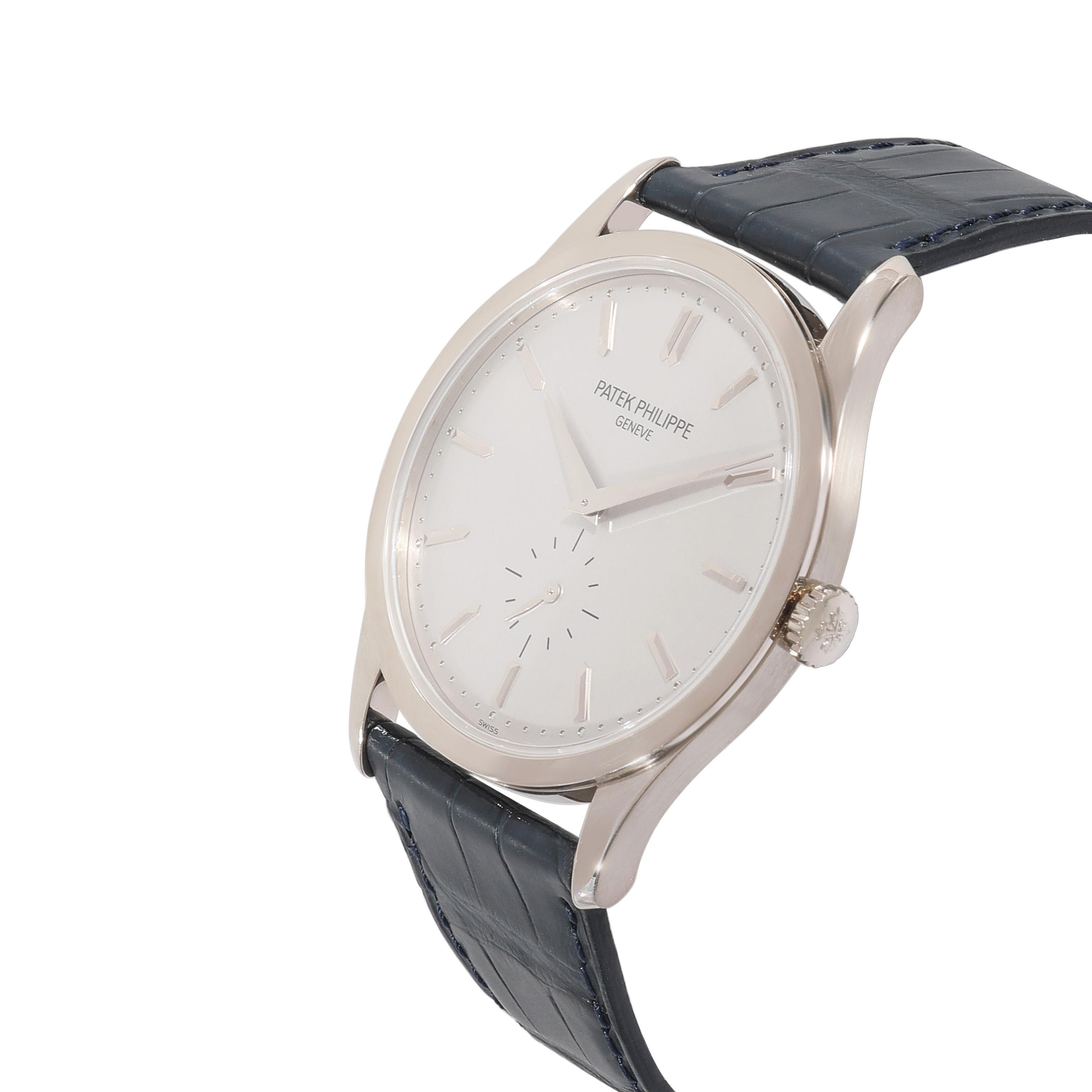 Herrenuhr 5196G-001 von Patek Philippe Calatrava aus 18 Karat Weißgold im Zustand „Hervorragend“ in New York, NY