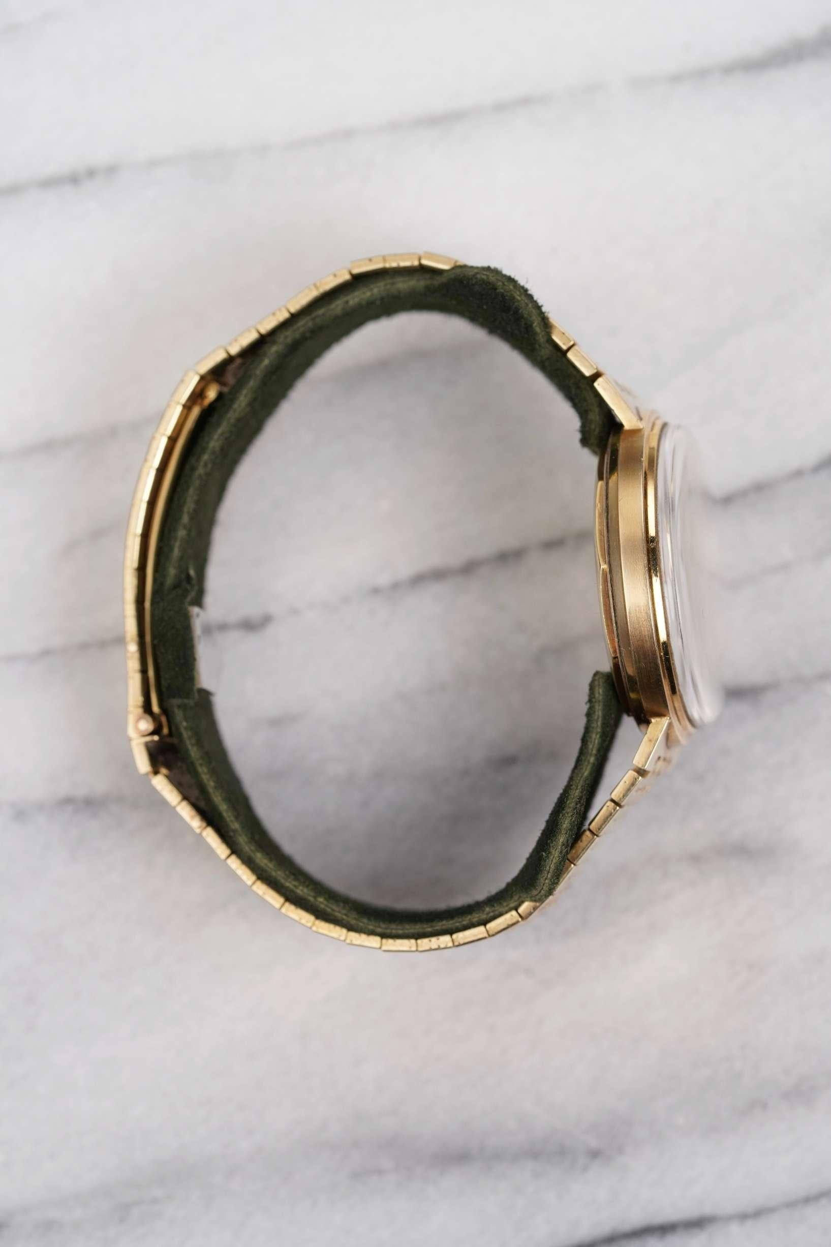 Reloj Patek Philippe Calatrava Arte Suizo firmado en oro amarillo de 18 quilates, años 1970 en Bueno estado para la venta en New York, NY