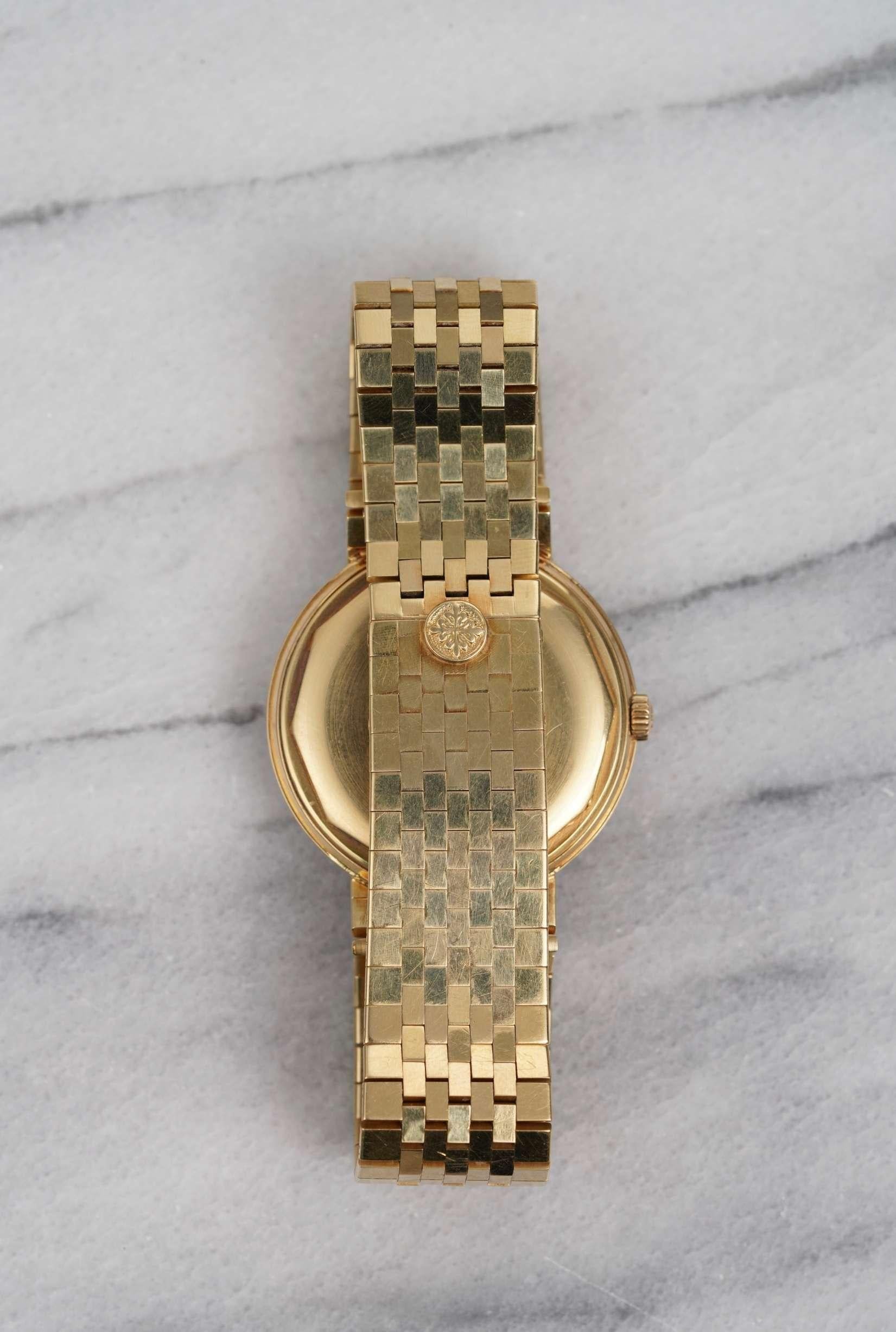 Femenino o masculino Reloj Patek Philippe Calatrava Arte Suizo firmado en oro amarillo de 18 quilates, años 1970 en venta