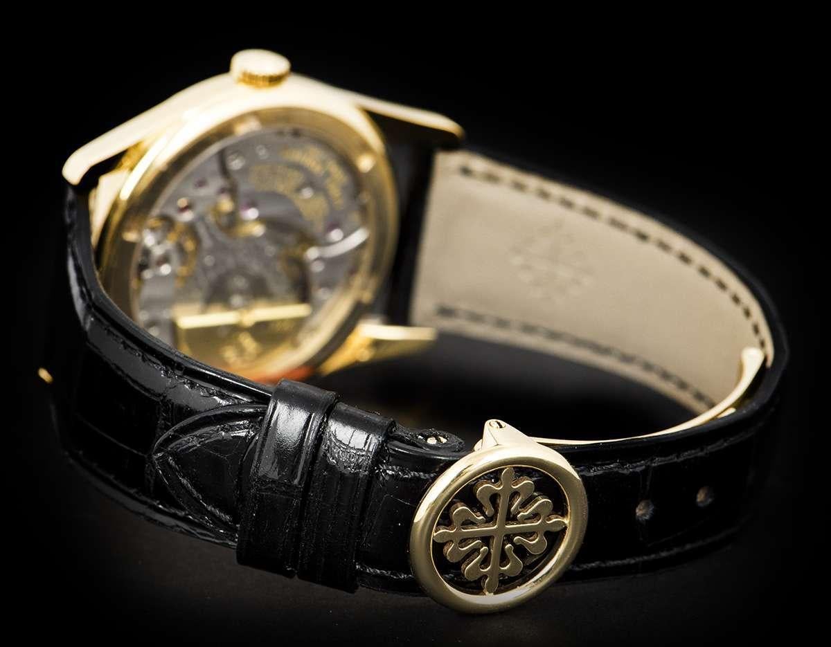 Patek Philippe Calatrava Gents Yellow Gold Black Dial 5000J Automatic Watch 1
