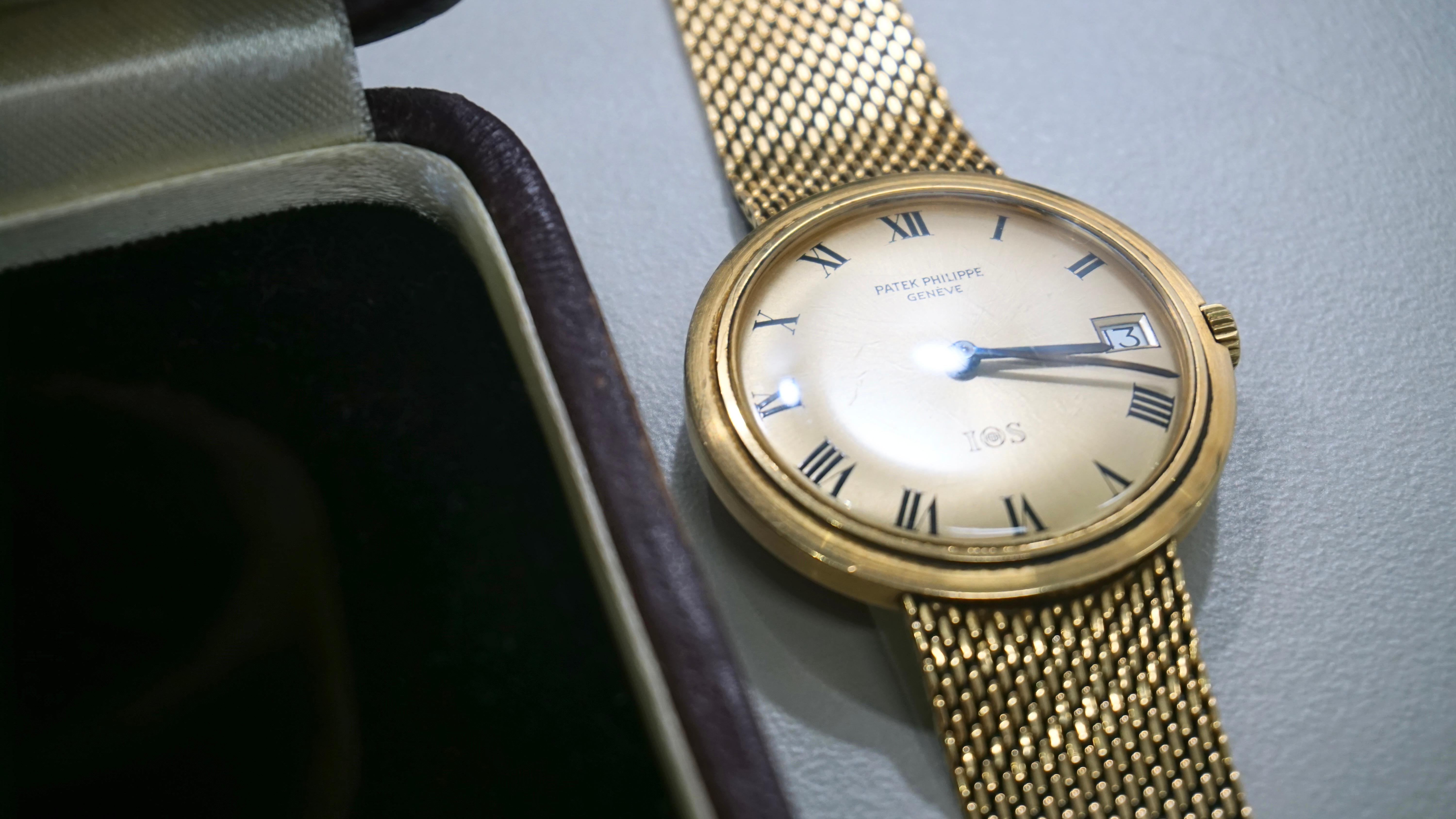 Reloj Patek Philippe Calatrava IOS Million Dollar Associate de oro amarillo 3656/1J en venta 11