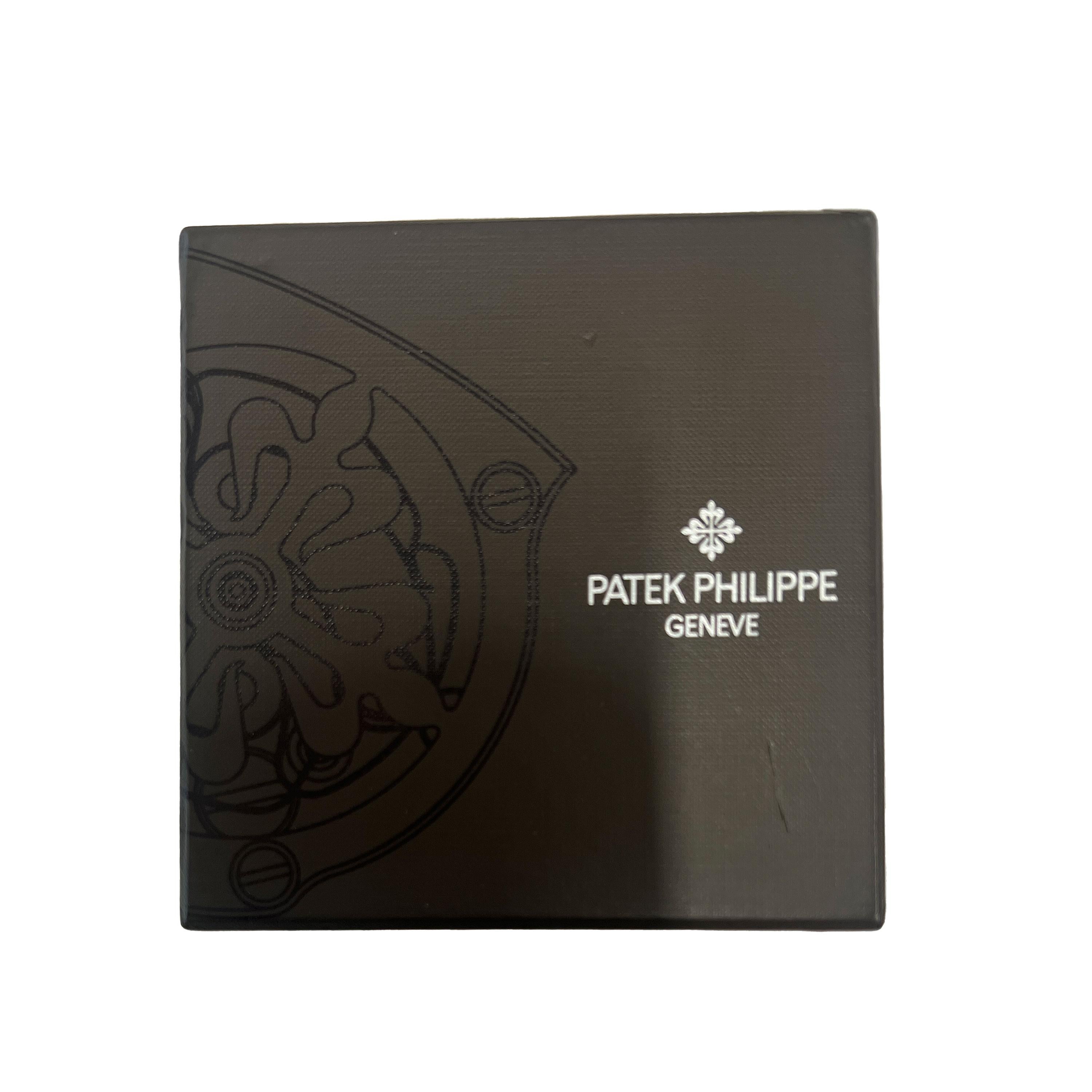 Patek Philippe Calatrava Onyx Cufflinks in 18k Rose Gold

PRIMARY DETAILS
SKU: 132332
Listing Title: Patek Philippe Calatrava Onyx Cufflinks in 18k Rose Gold
Condition Description: Retails for 6390 USD. In excellent condition.  Comes with