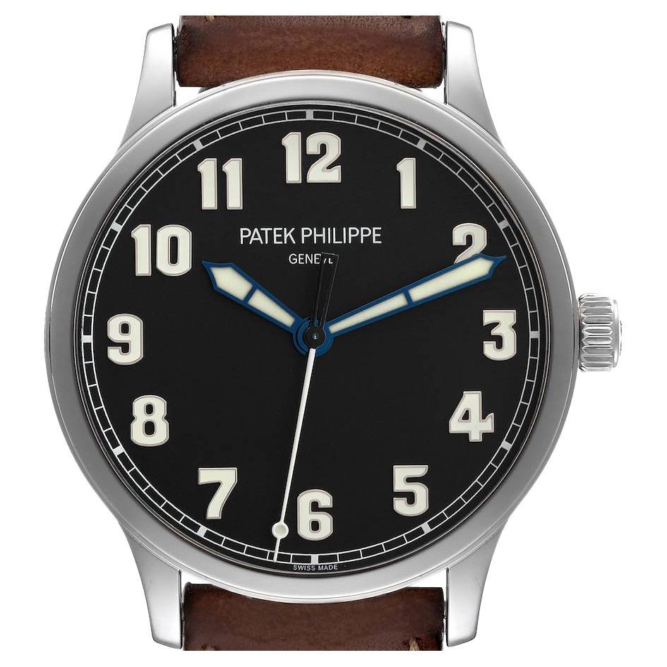 Patek Philippe Montre Calatrava Pilot en acier, édition limitée, pour hommes 5522A en vente