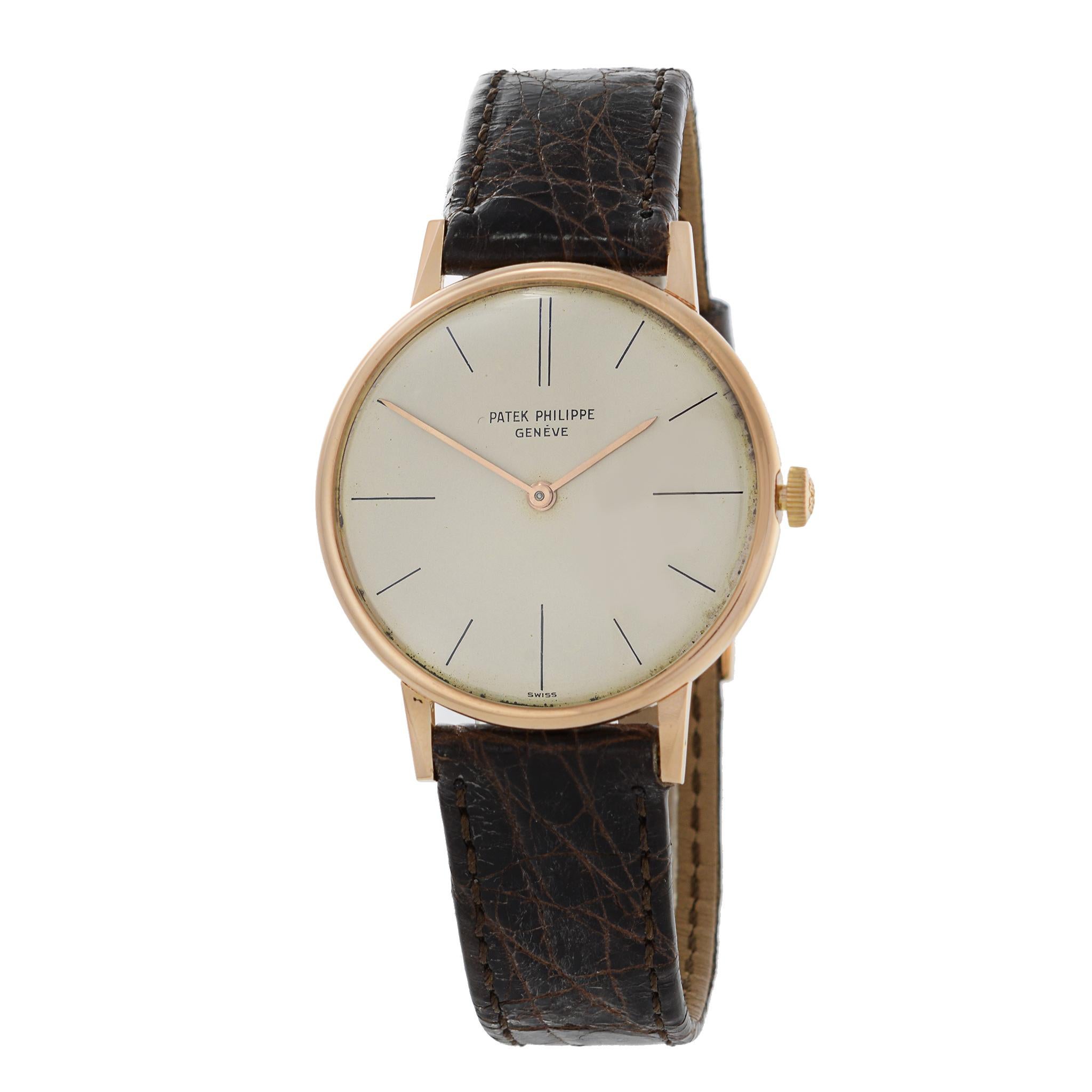 The Patek Philippe Calatrava reference 2592 is a timeless exemplar of the brand's exquisite craftsmanship and horological expertise. This particular model, produced in 1963 and stands as a testament to Patek Philippe's dedication to luxury and