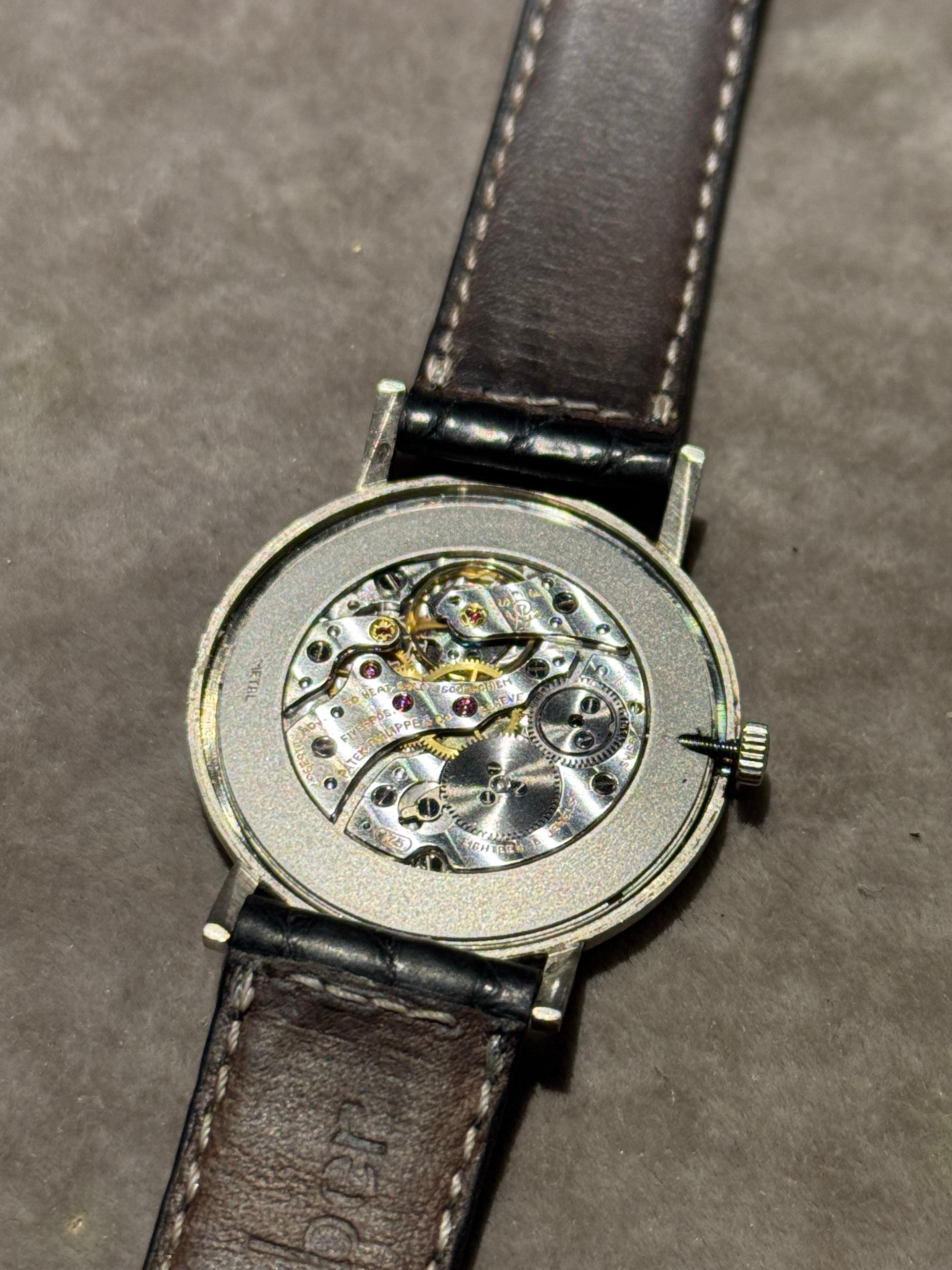 Patek Philippe Calatrava Vintage 18K White Gold 31mm Manual Wind Ref. 3512 For Sale 14