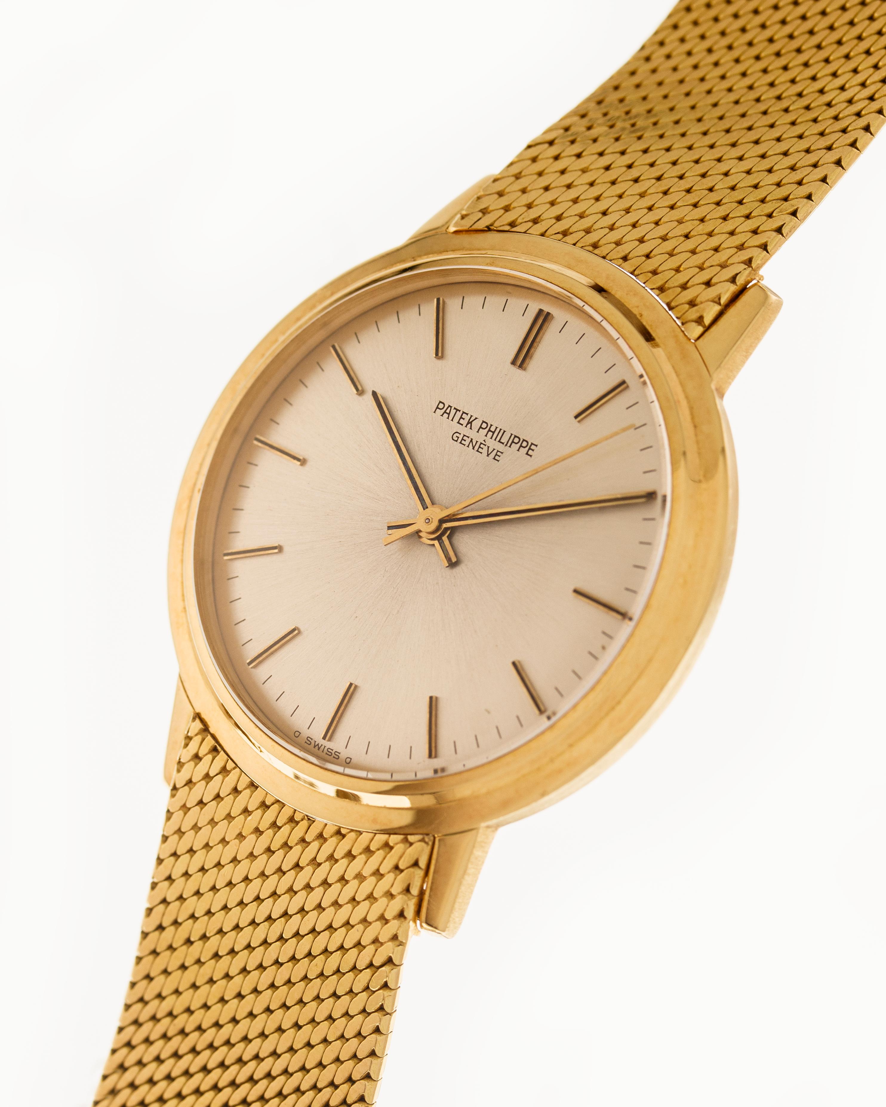 Case: 35.5 mm round-shaped in 18 kt yellow gold, water resistant, with screw back and back-winder

Dial: silvered with applied gold indexes and centre-seconds

Movement: self winding cal. 350

Year: 1970
