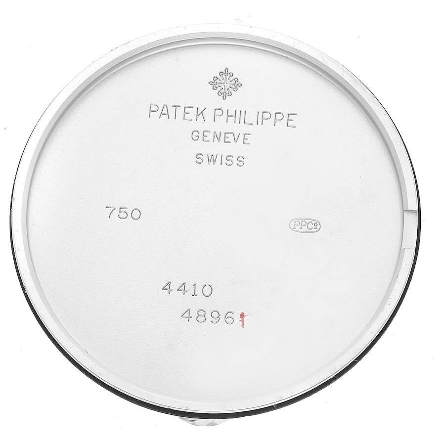 Patek Philippe Calatrava Weißgold-Damenuhr mit blauem Zifferblatt und Diamanten 4896 Papieren im Angebot 4