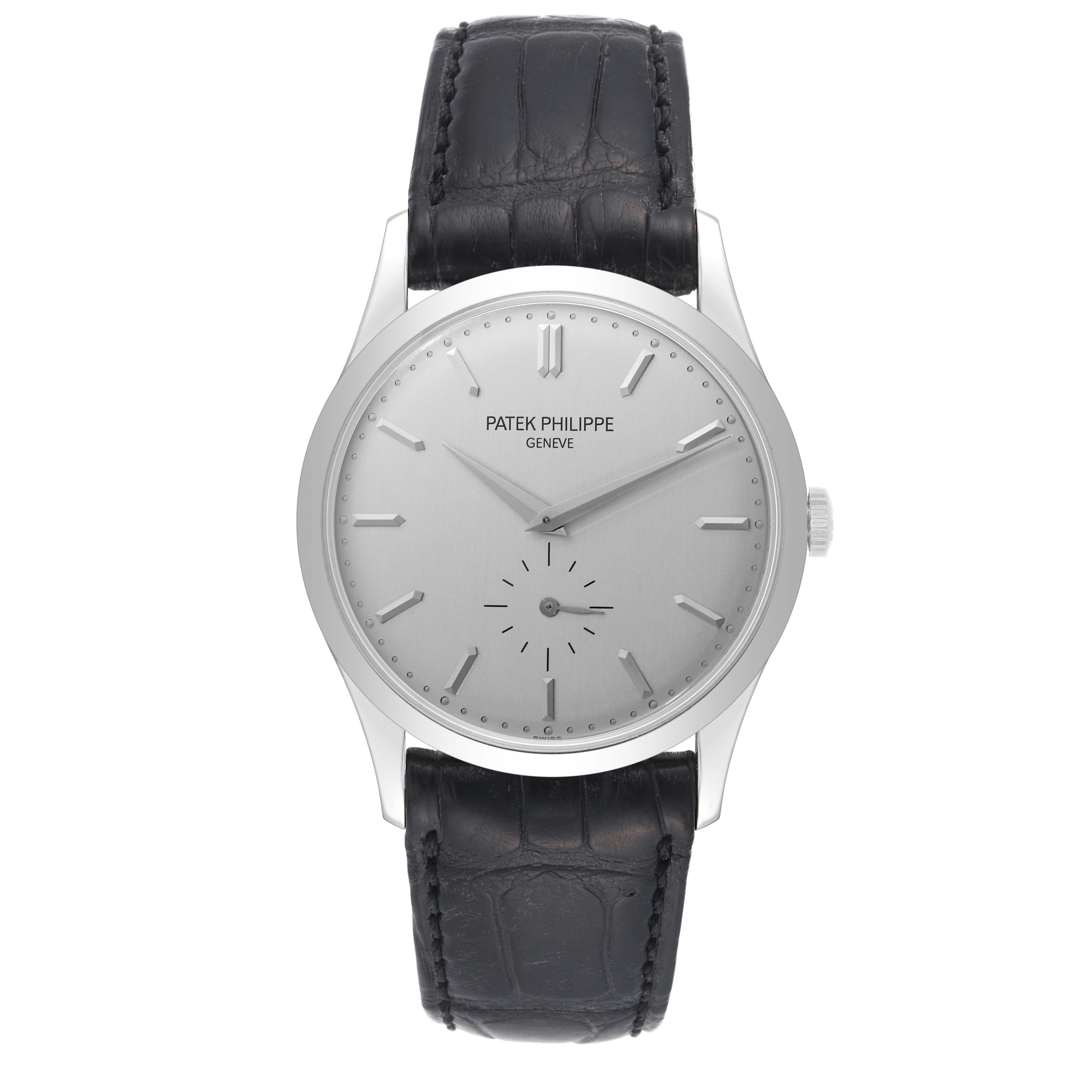 Patek Philippe Calatrava White Gold Mechanical Mens Watch 5196G. Manual-winding movement. Rhodium-plated, fausses cotes decoration, straight-line lever escapement, Gyromax balance adjusted to heat, cold, isochronism and 5 positions, shock absorber,