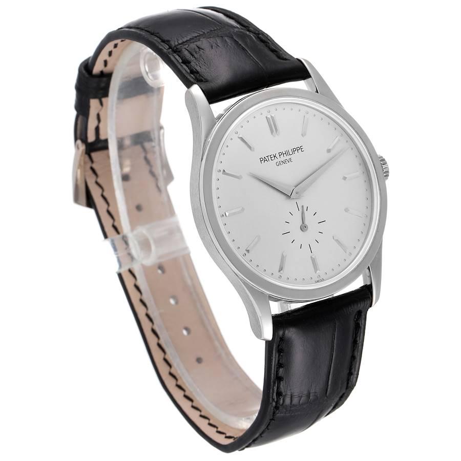Mechanische Herrenuhr 5196G von Patek Philippe Calatrava aus Weißgold im Zustand „Gut“ im Angebot in Atlanta, GA