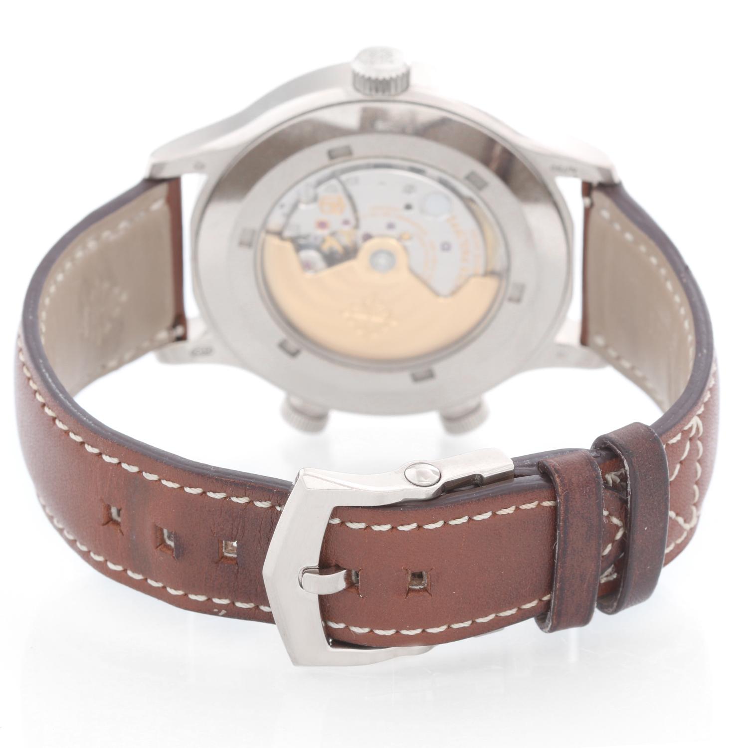 Patek Philippe Calatrava White Gold Pilot Travel Watch Ref. 5524 G In Excellent Condition In Dallas, TX