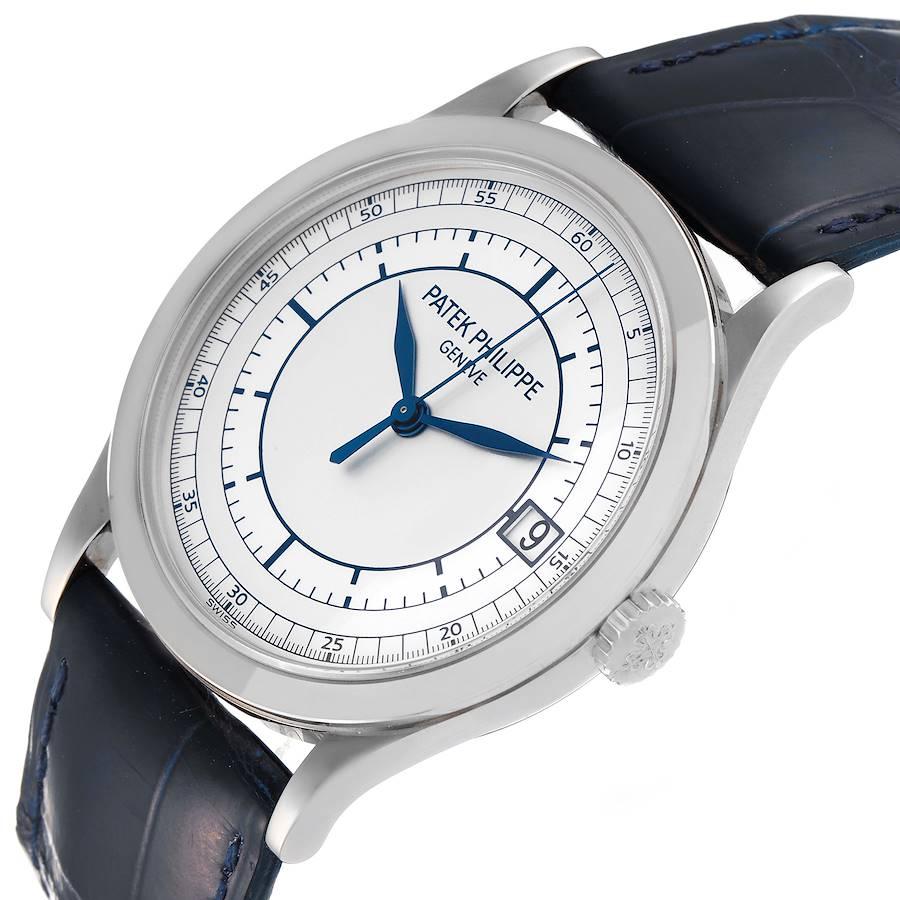 Patek Philippe Calatrava Montre automatique pour homme avec cadran en or blanc et argent 5296 en vente 1