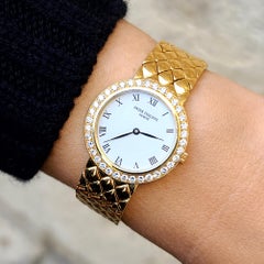 Patek Philippe Calatrava with 36 Diamonds Lady 4820/001 Full 750 18k Solid Gold