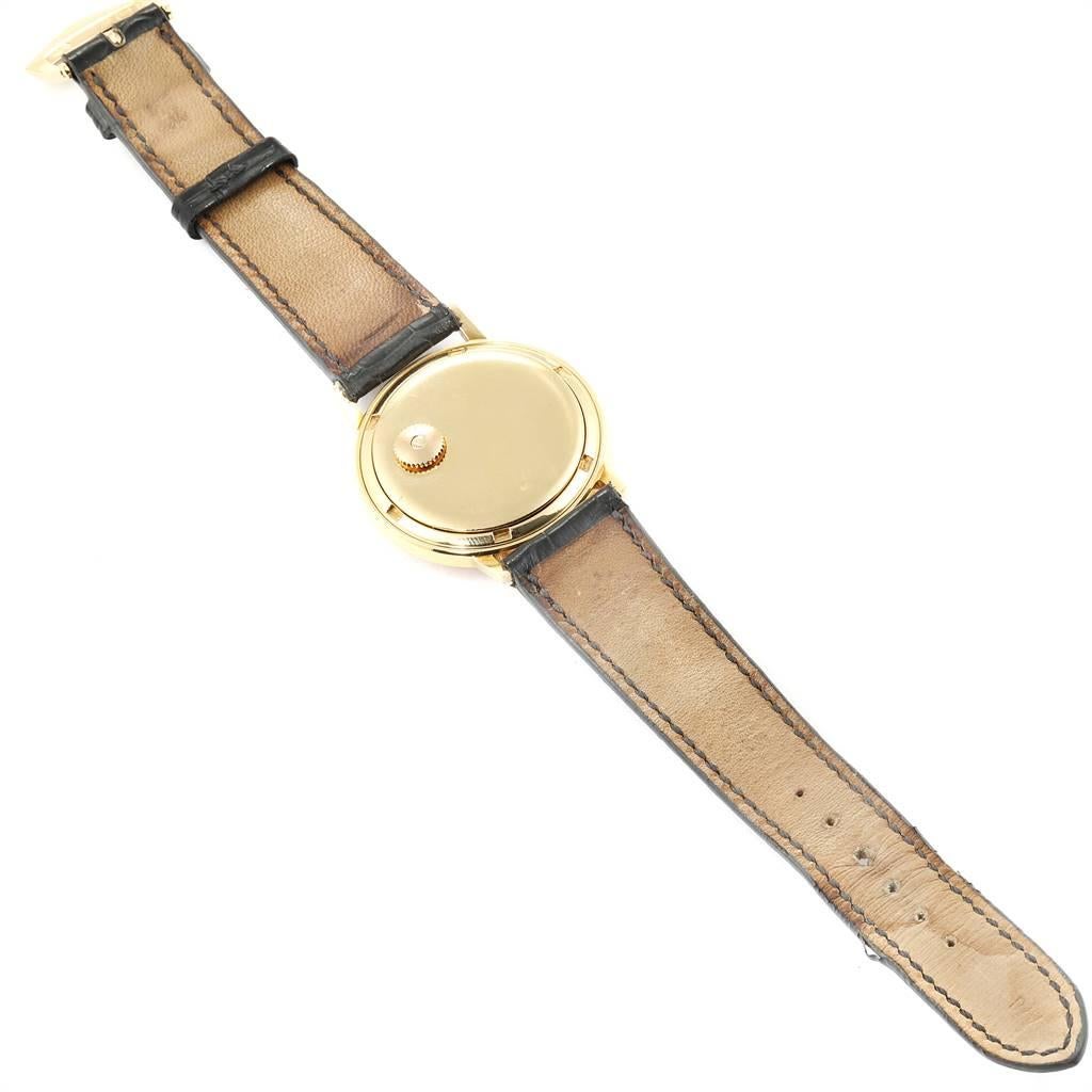 Patek Philippe Calatrava Yellow Gold Blue Dial Vintage Men's Watch 3569 For Sale 3