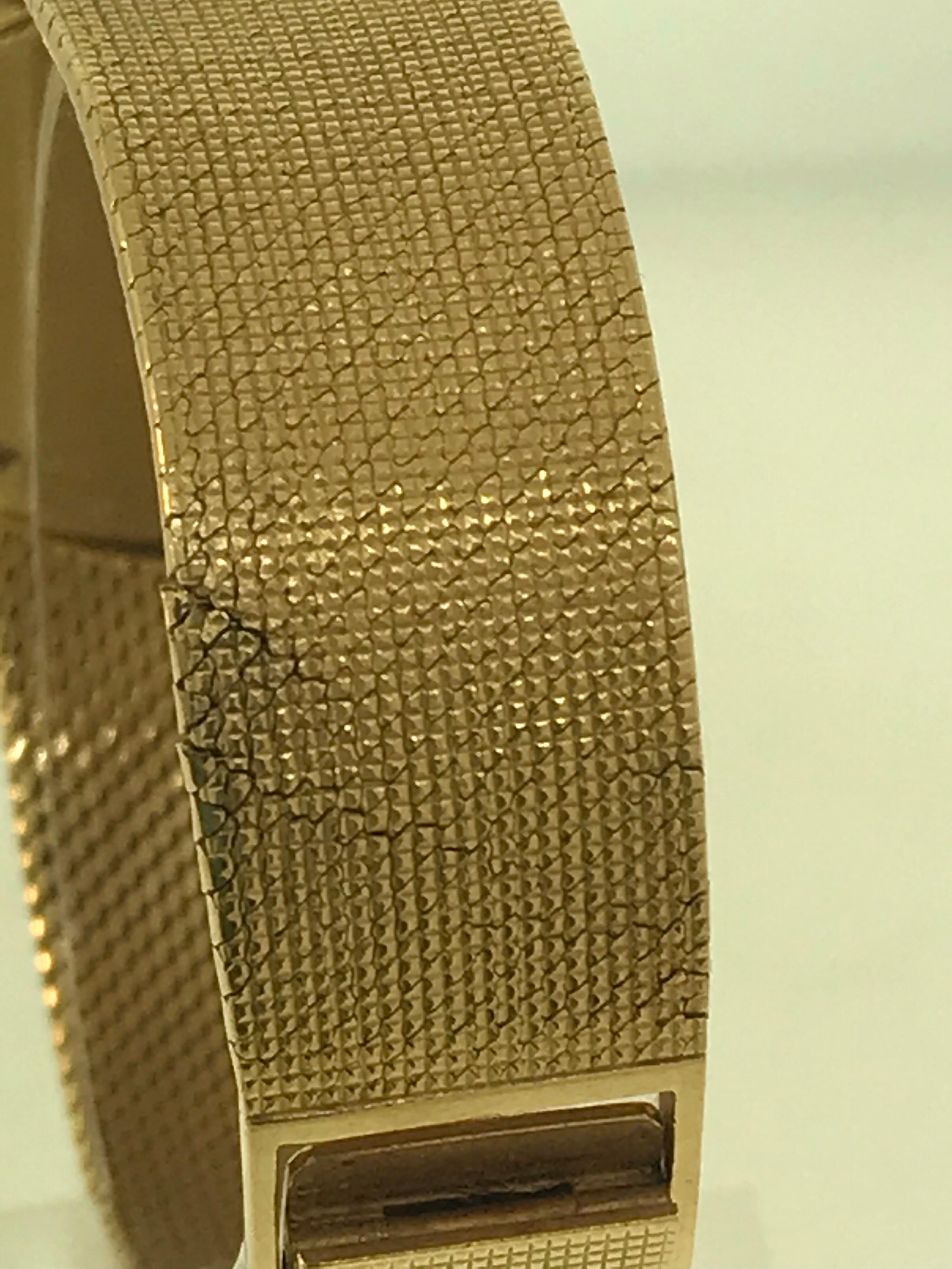 Patek Philippe Calatrava Yellow Gold Bracelet Silver Dial Men's Watch 3520DJ/1!! For Sale 5