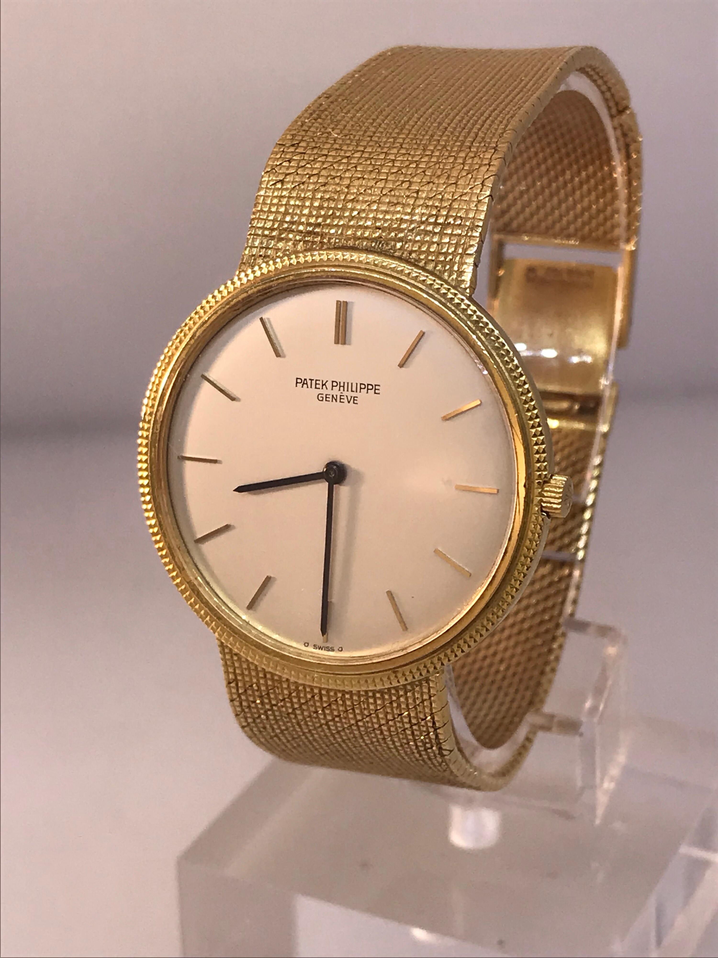 Patek Philippe Calatrava Yellow Gold Bracelet Silver Dial Men's Watch 3520DJ/1!! For Sale 2