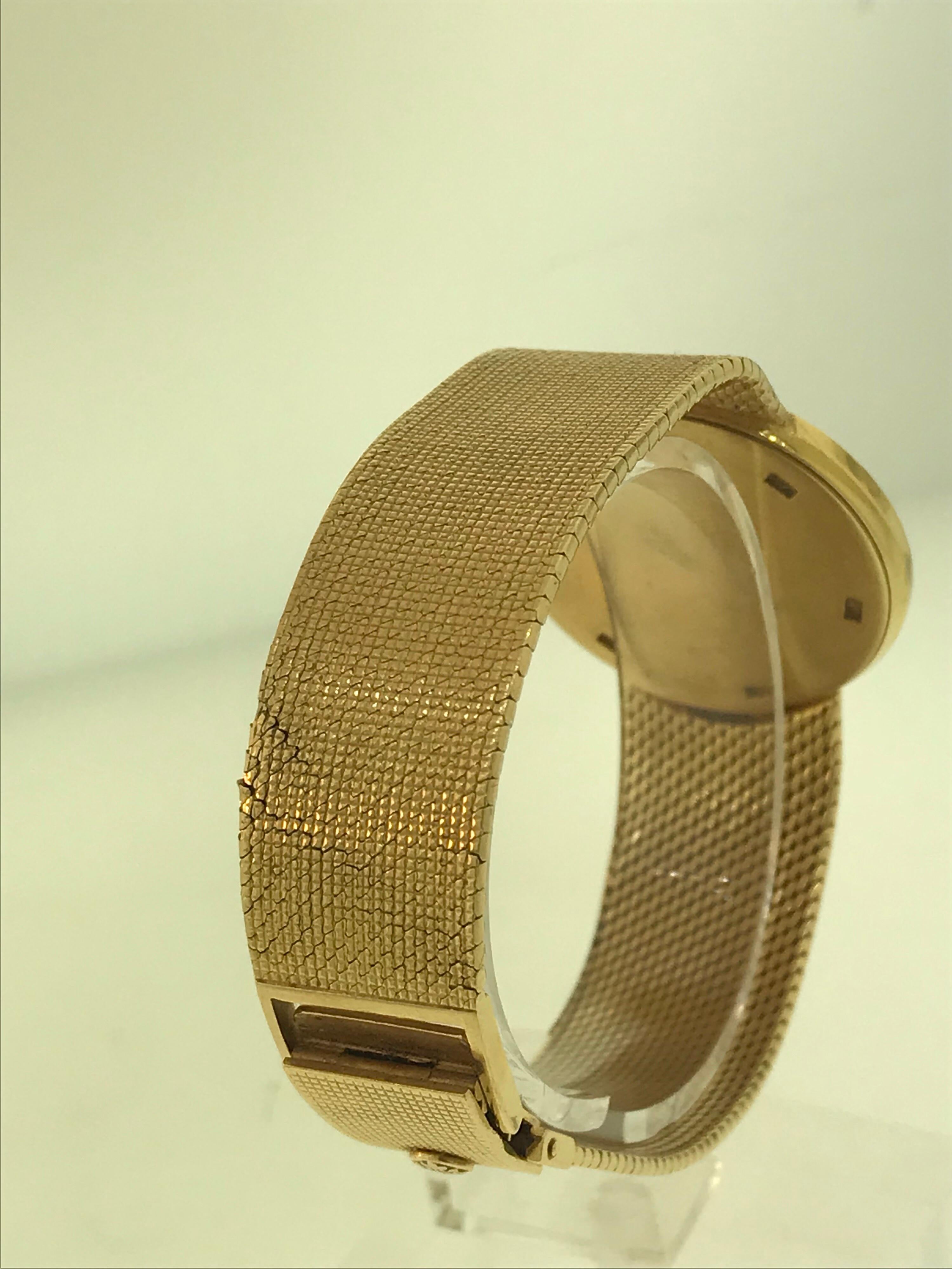 Patek Philippe Calatrava Yellow Gold Bracelet Silver Dial Men's Watch 3520DJ/1!! For Sale 3