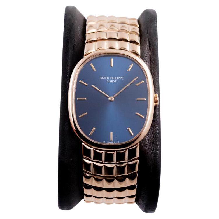 Patek Philippe & Cie. 18 Karat Yellow Gold Ladies Bracelet Watch, circa 1980s For Sale