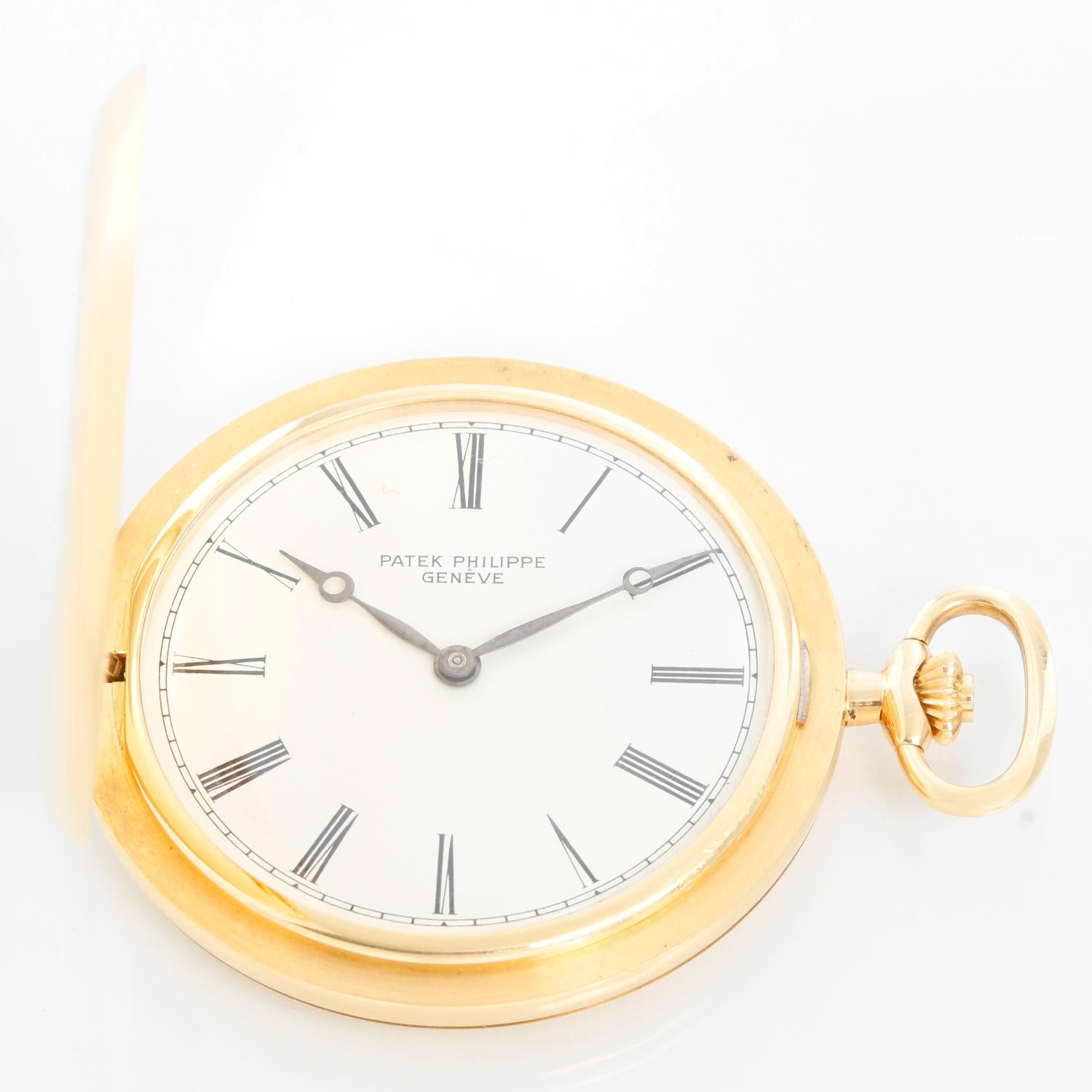 Patek Philippe & Co. 18K Gelbgold Hunter Case Pocket Watch Ref 865 - Handaufzug; 18 Juwelen. 18K Gelbgold ( 48 mm ). Weißes Zifferblatt mit römischen Ziffern. Pre-owned mit benutzerdefinierten Box. Derzeitiger Verkaufspreis $52,000.