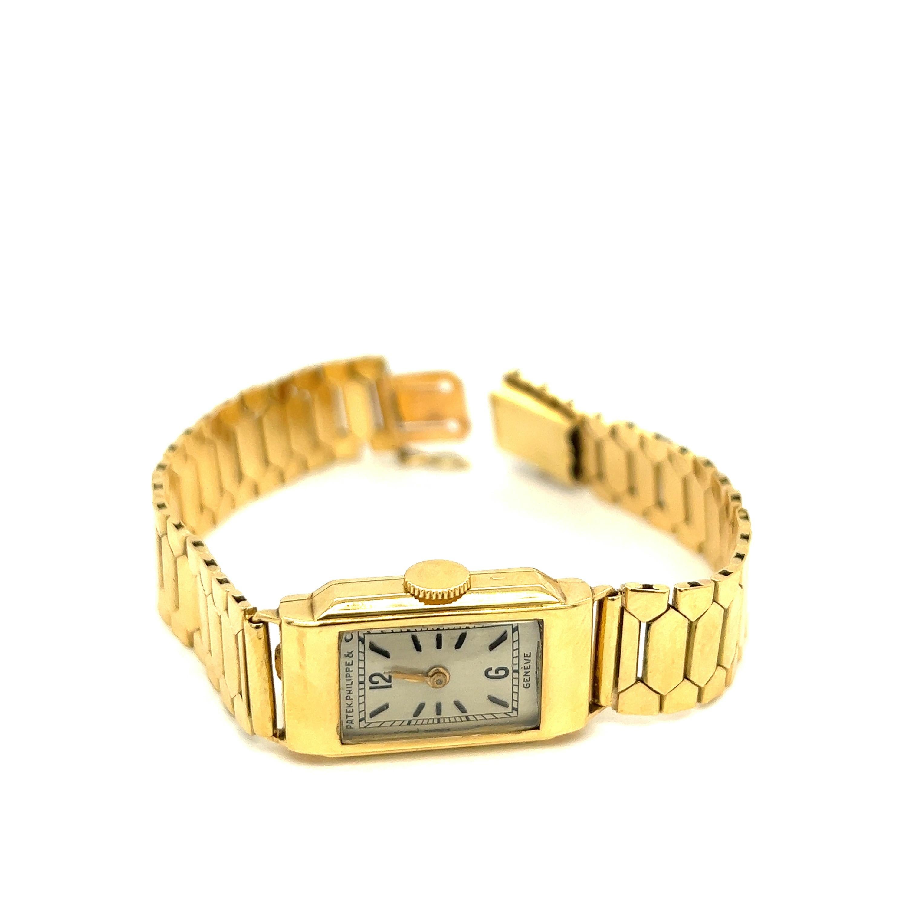 Patek Philippe & Co. Genéve Yellow Gold Lady's Wristwatch 2