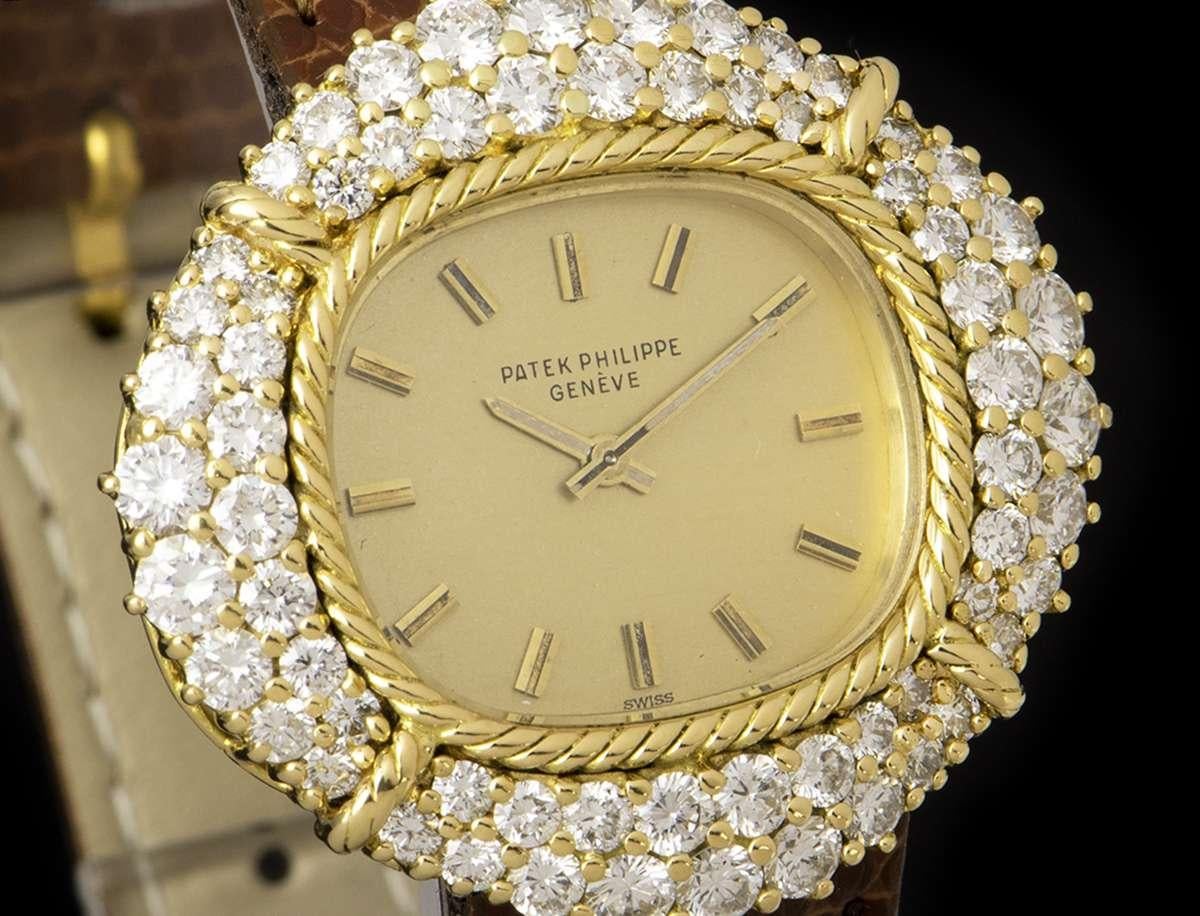 Patek Philippe Cocktail Ladies Gold Diamond Set 4277/1 Manual Wind Wristwatch In Good Condition In London, GB